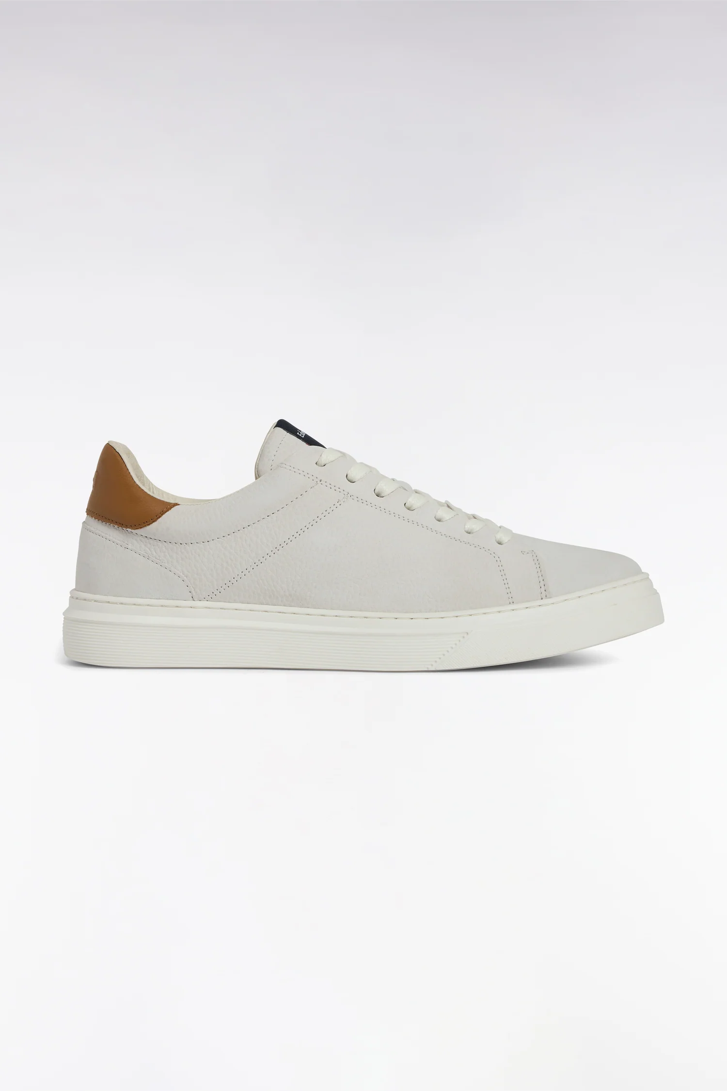 Baskets basses en cuir blanc
