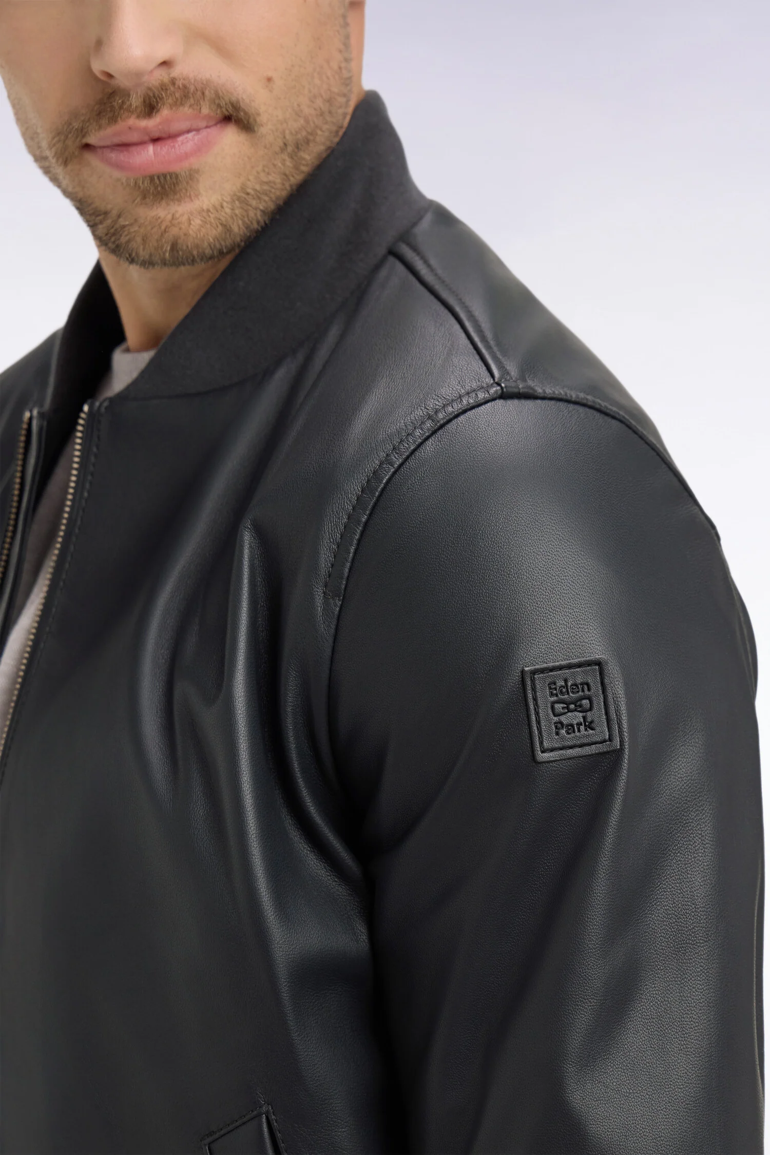 Blouson bombers en cuir marine - Image 4
