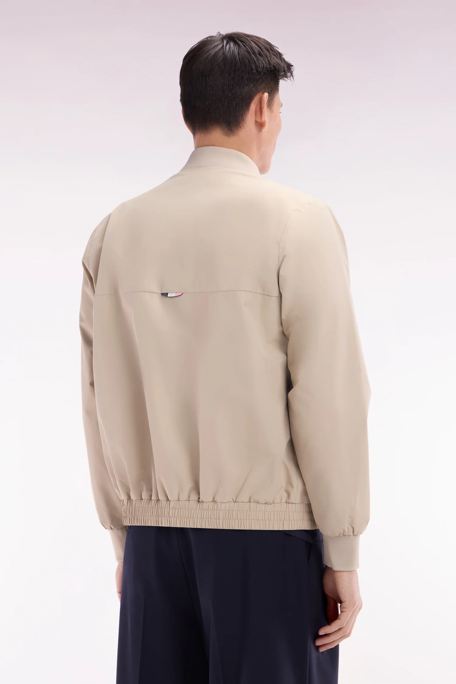 Blouson zippé en polyamide Soft Touch à col Teddy beige - Image 4