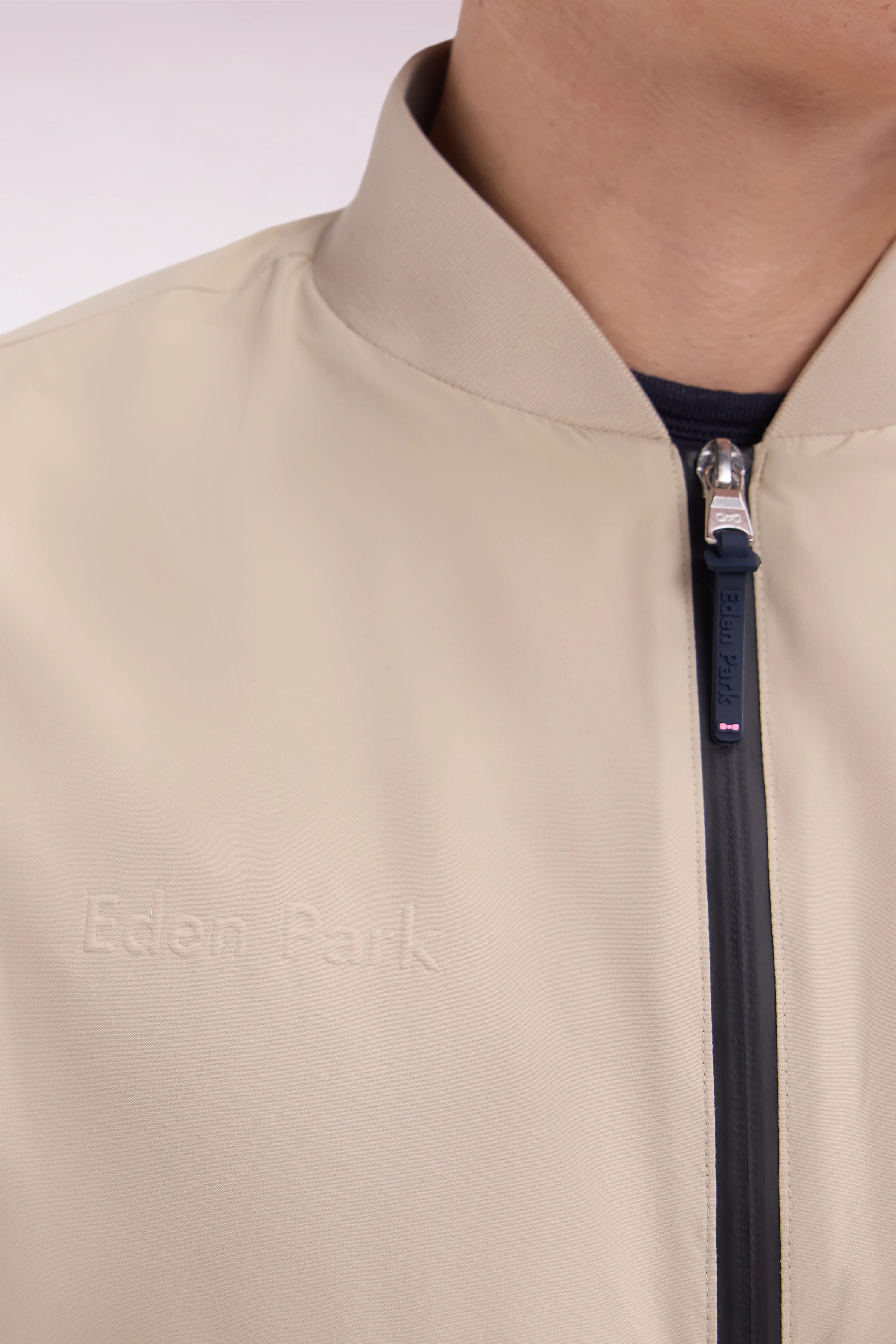 Blouson zippé en polyamide Soft Touch à col Teddy beige - Image 5