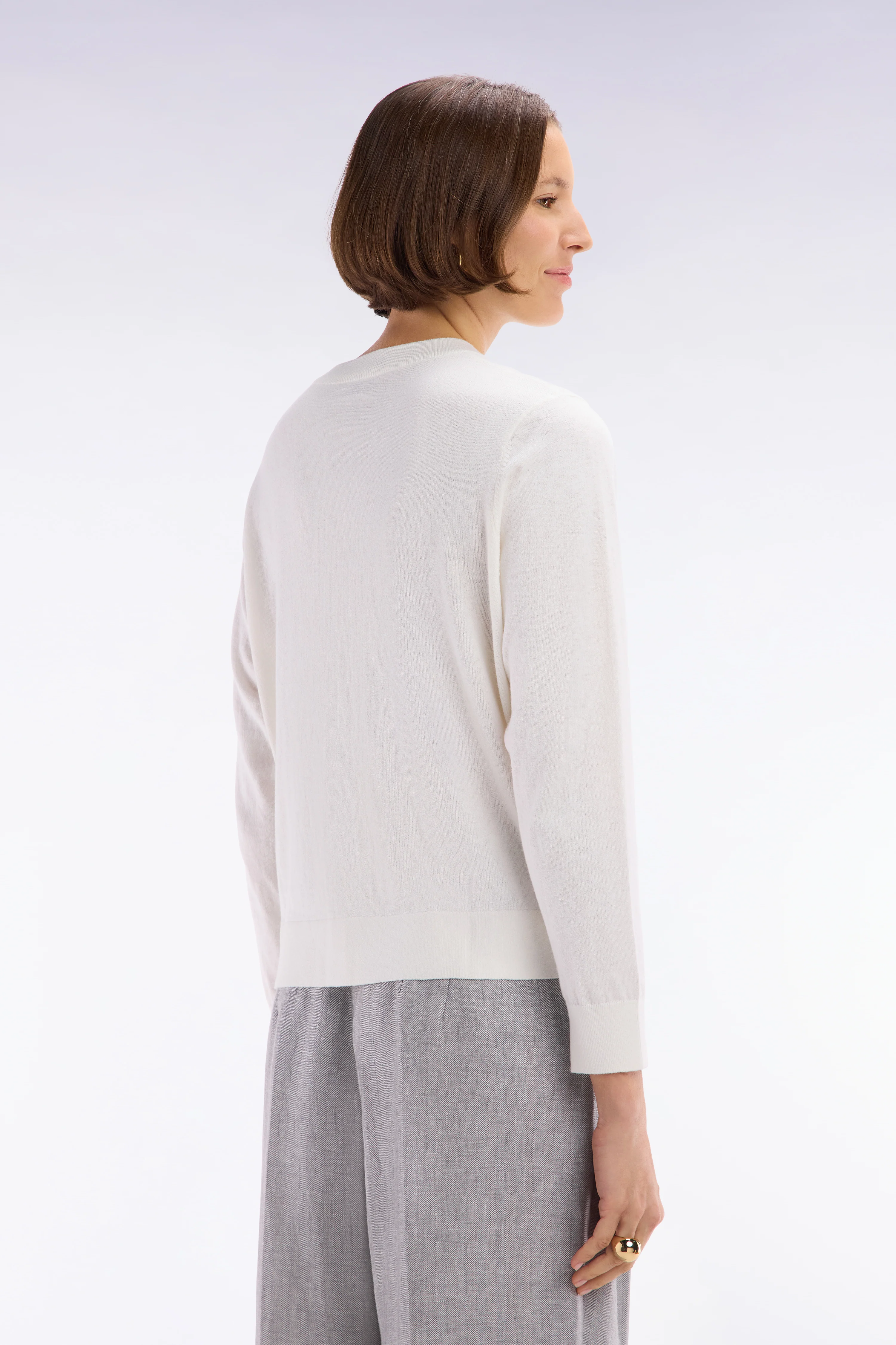 Cardigan en coton et soie mélangés écru coupe décontractée - Image 4