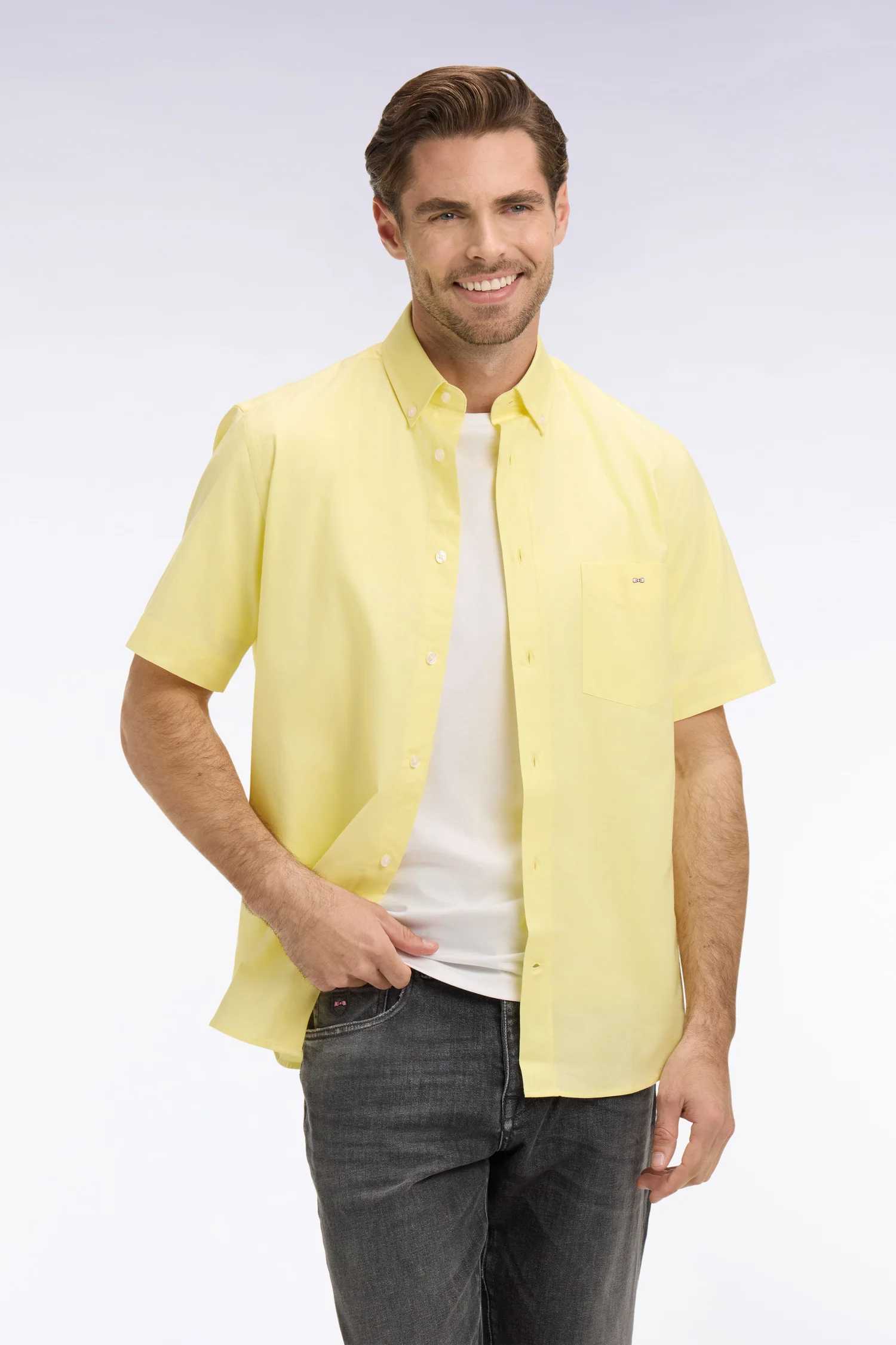 Chemise Ă manches courtes en coton fil teint jeune