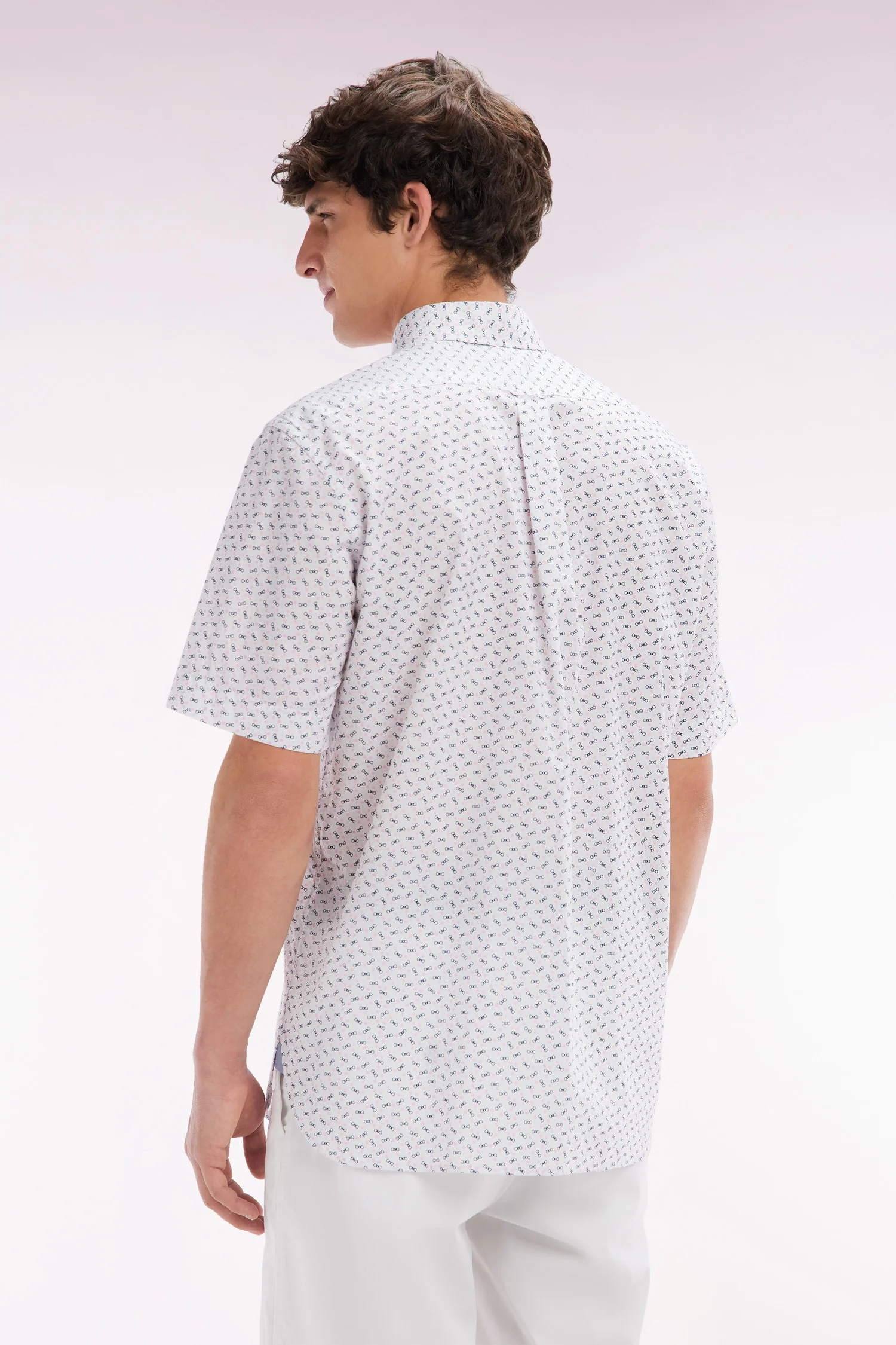 Chemise à manches courtes en popeline de coton écrue micromotif nœud papillon coupe droite - Image 4