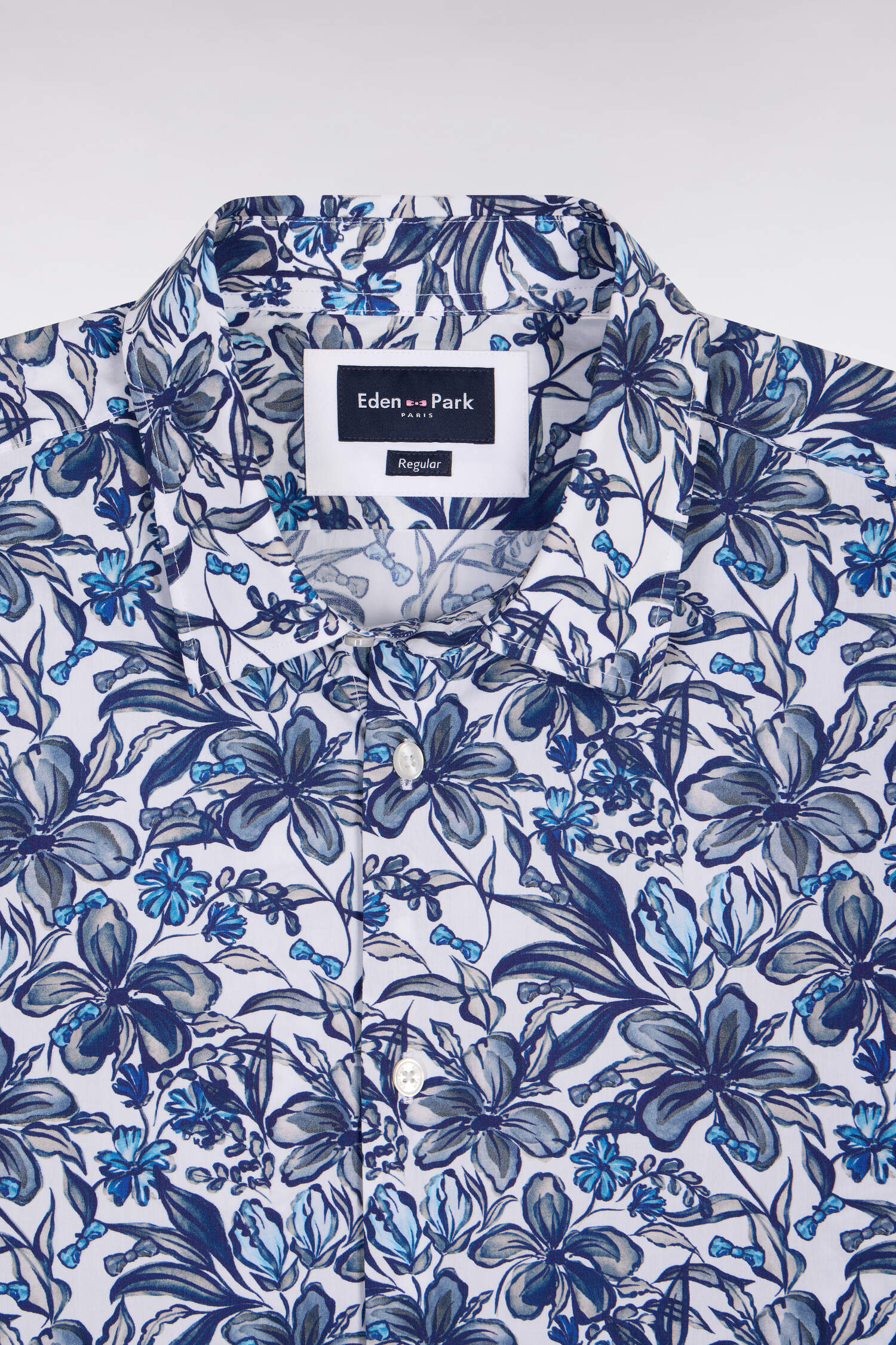 Chemise Ă manches courtes en popeline de coton marine Ă motif floral - Image 6