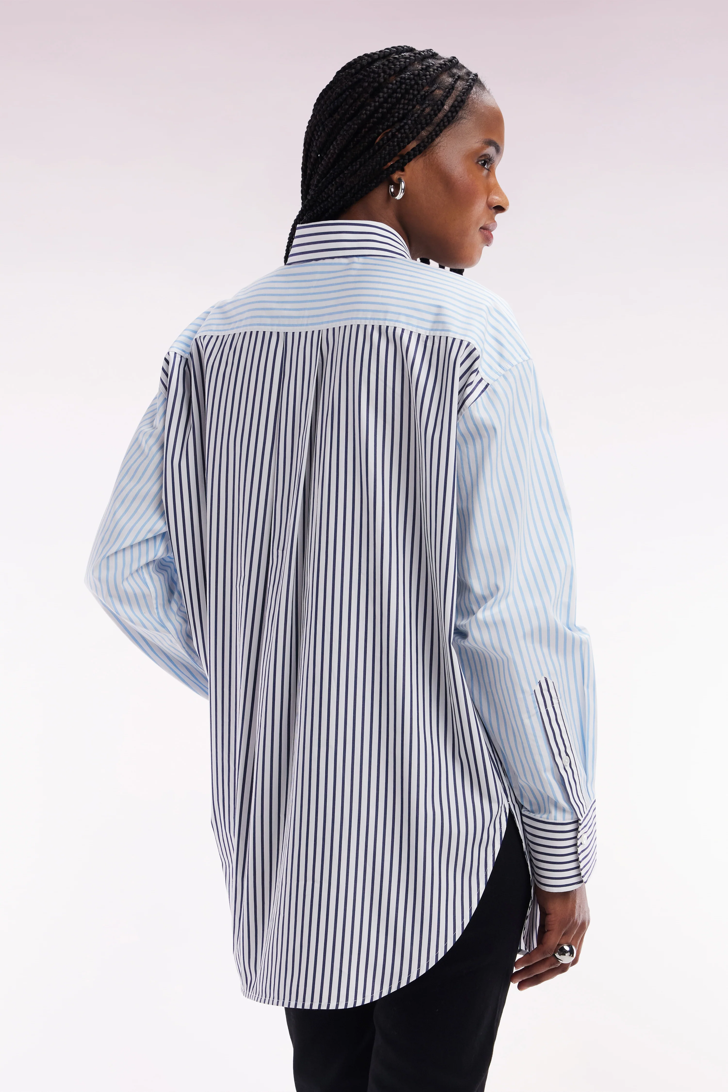 Chemise à patchwork de rayures en coton bleu coupe oversized - Image 4