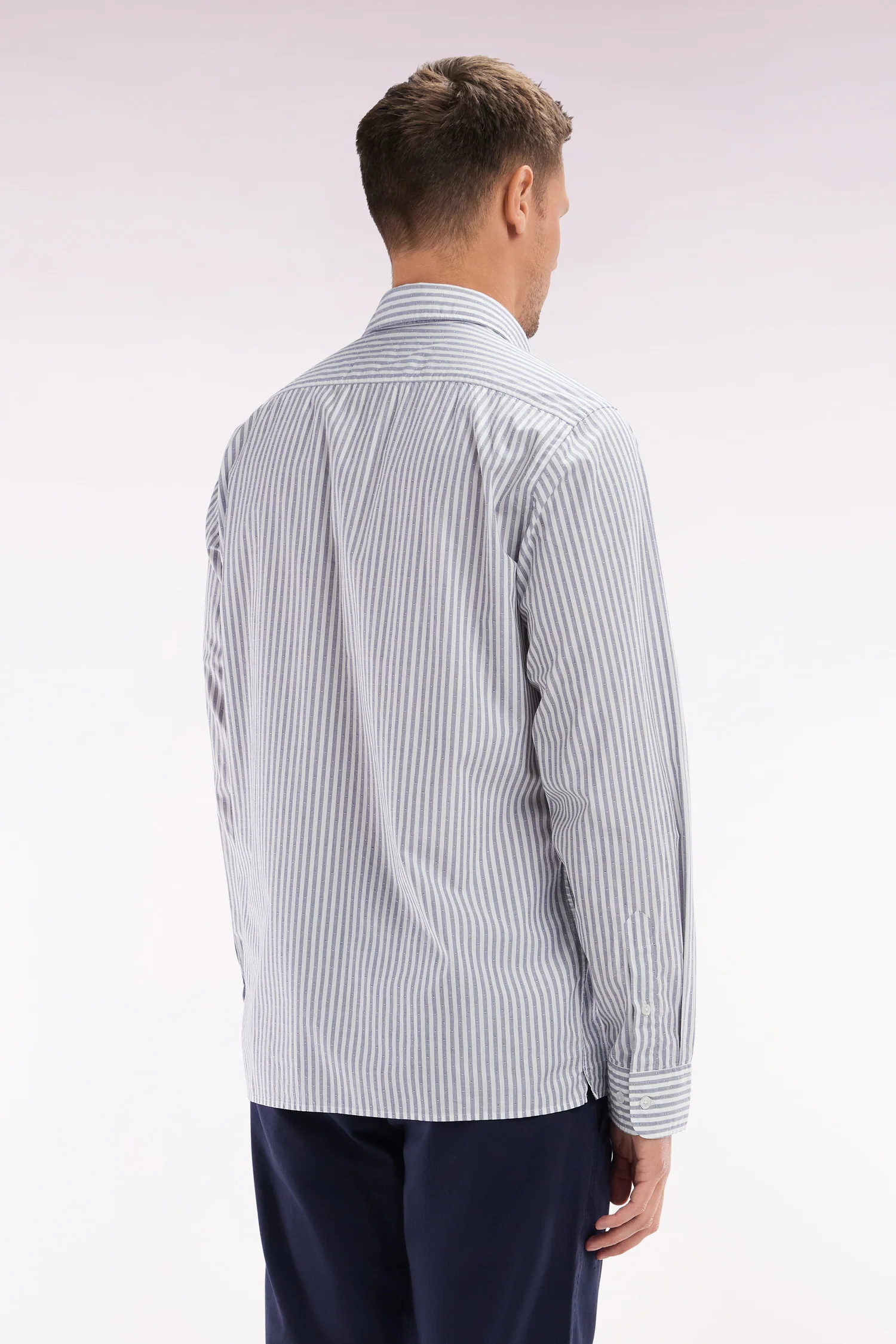 Chemise en coton à rayures bleu foncé coupe droite - Image 4