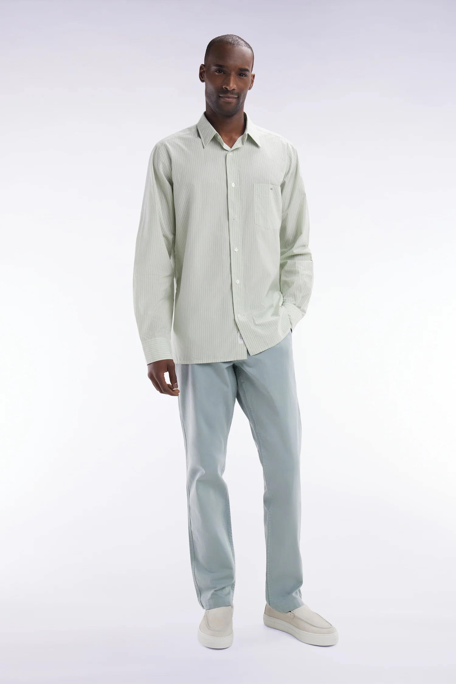 Chemise en coton verte et blanche à rayures bâtons coupe droite - Image 3