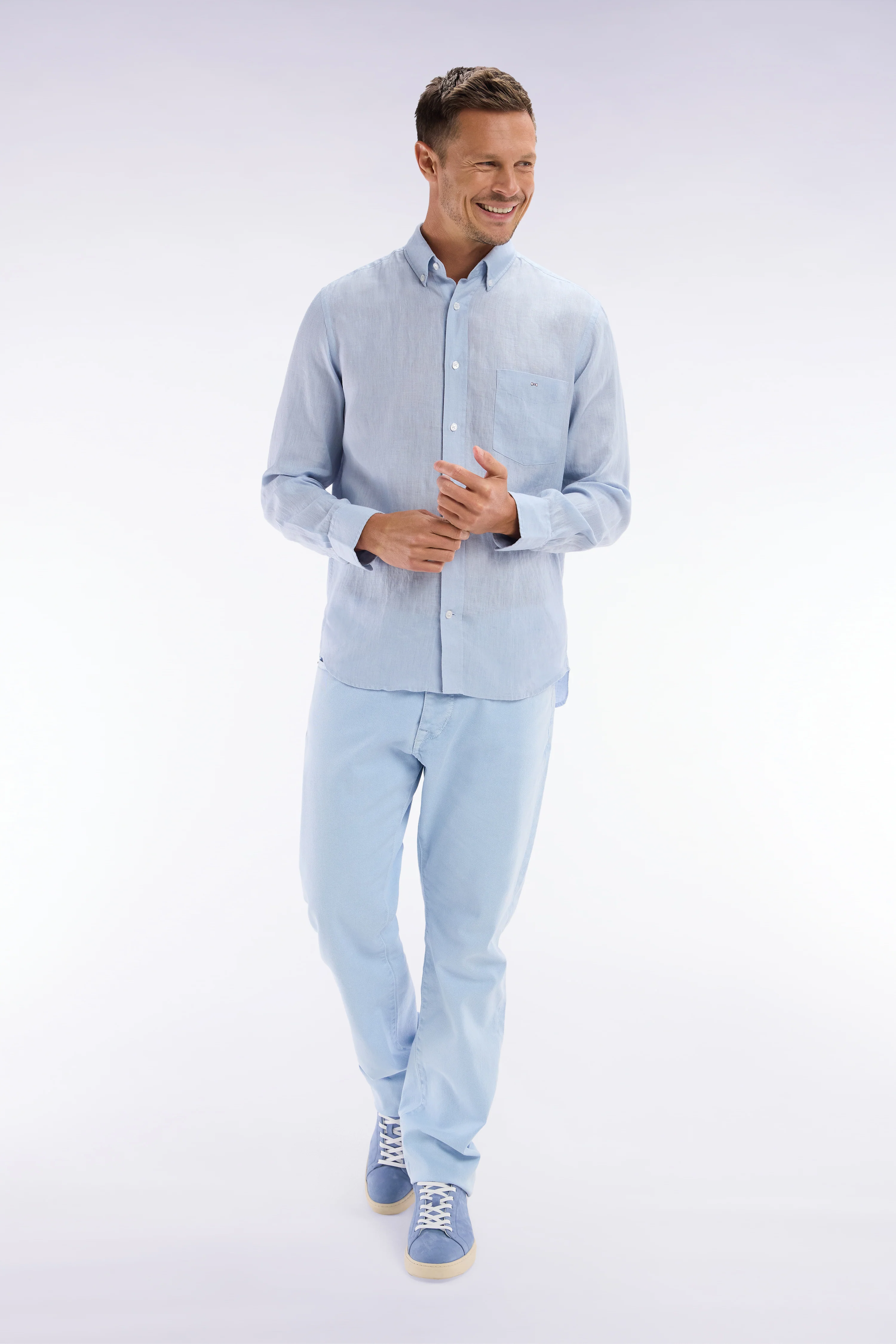 Chemise en lin gris clair unie coupe droite - Image 3