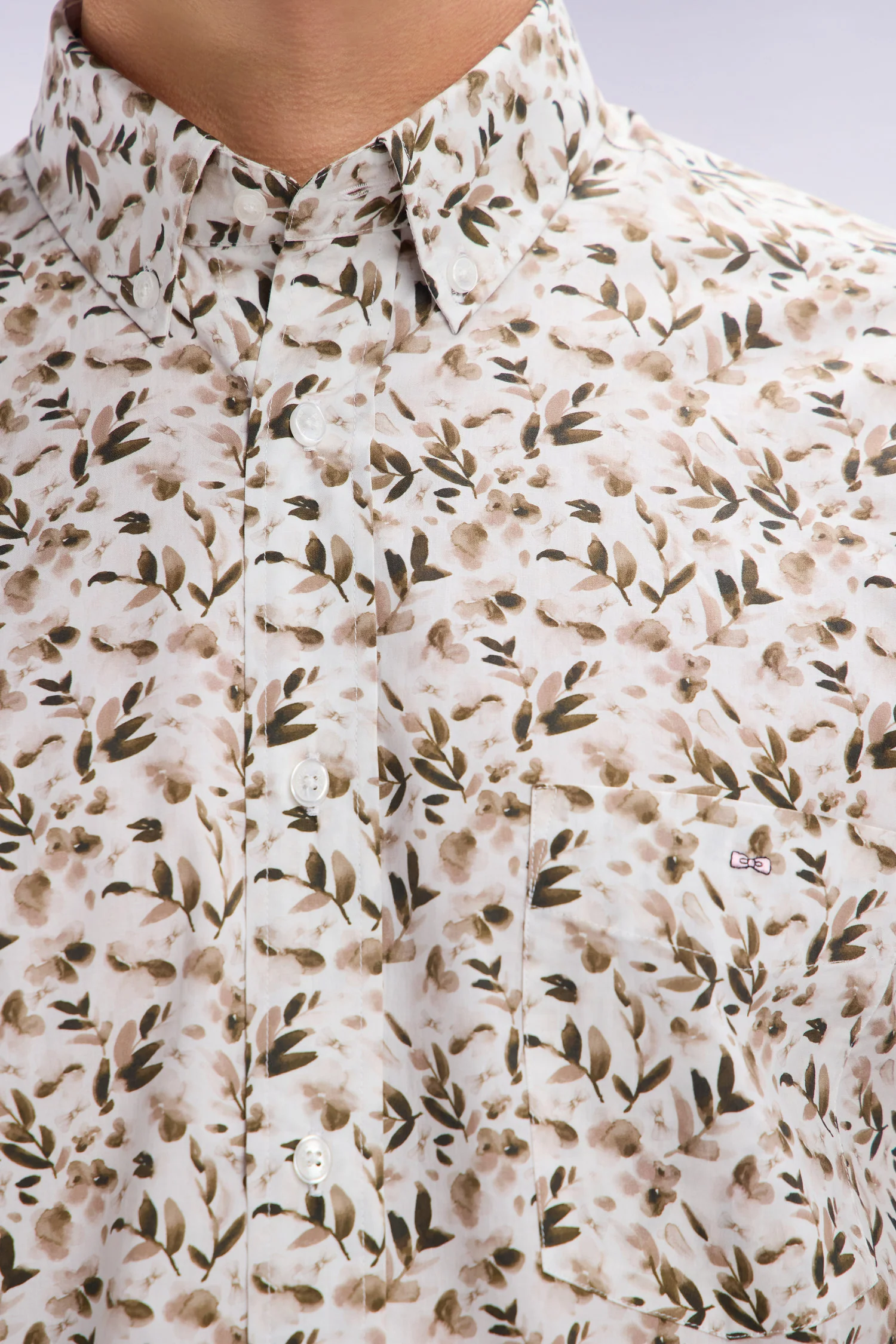 Chemise en popeline de coton beige microimprimé végétal coupe droite - Image 4