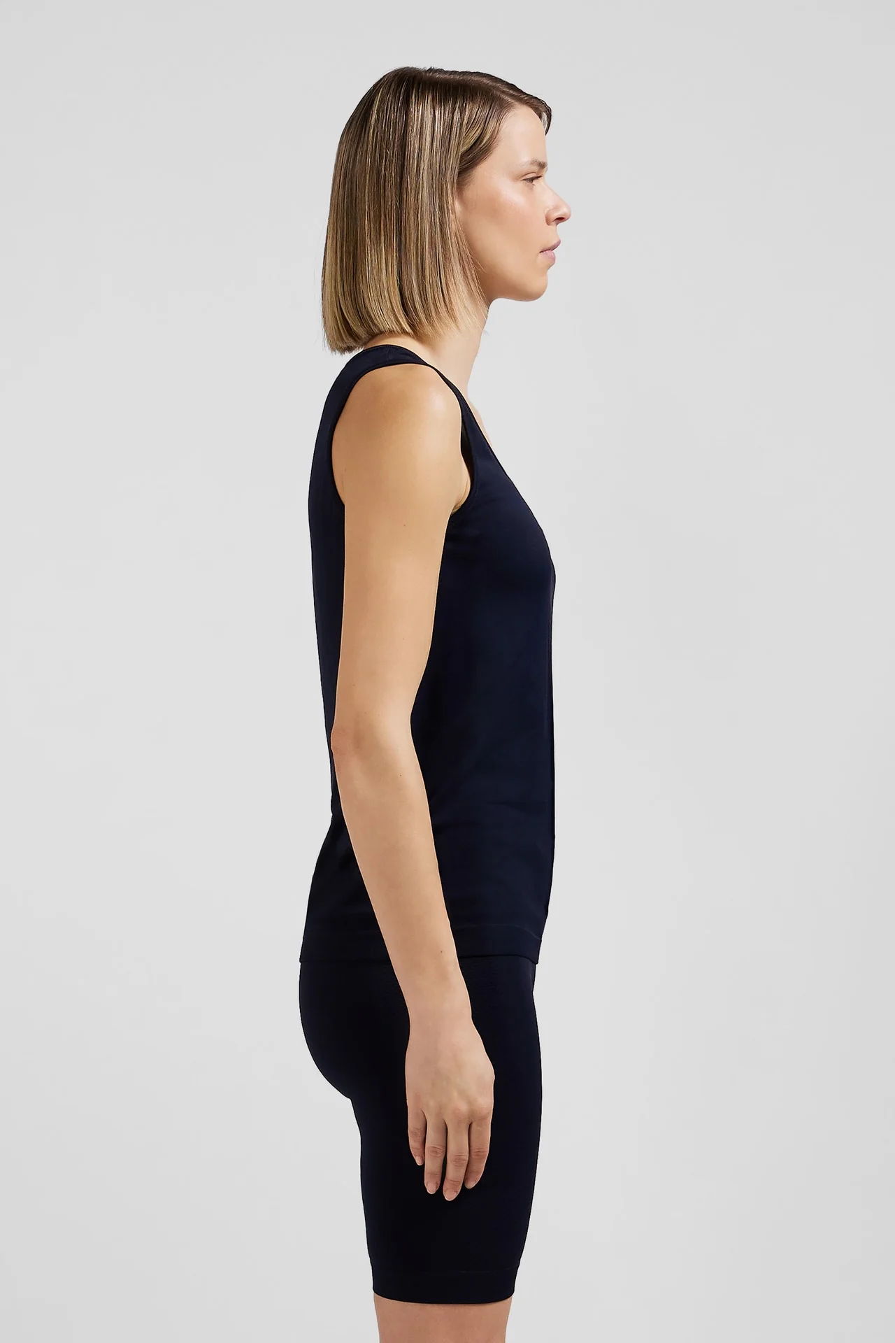 Débardeur de sport bleu marine - Image 3