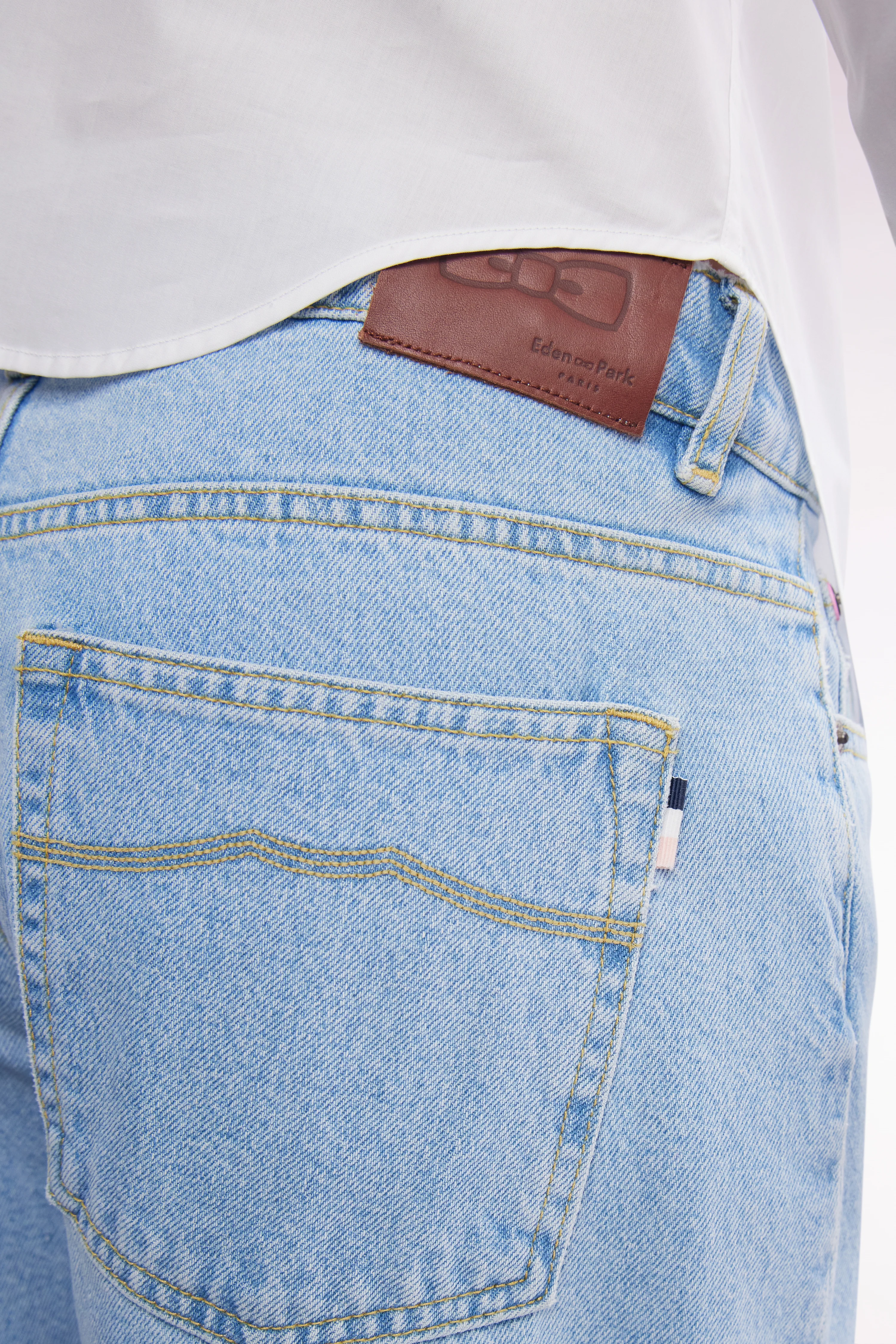 Jean 5 poches en denim bleu coupe boyfriend - Image 3