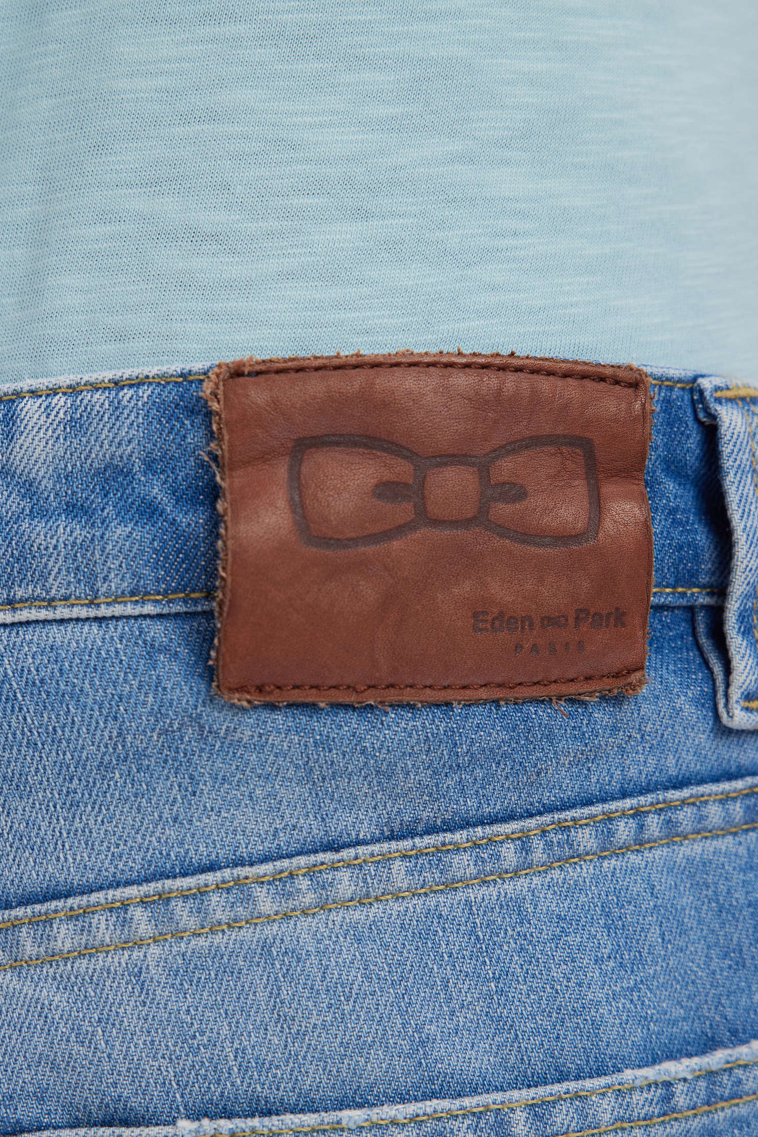 Jean 5 poches en denim bleu délavage stone bleach coupe Comfort - Image 5