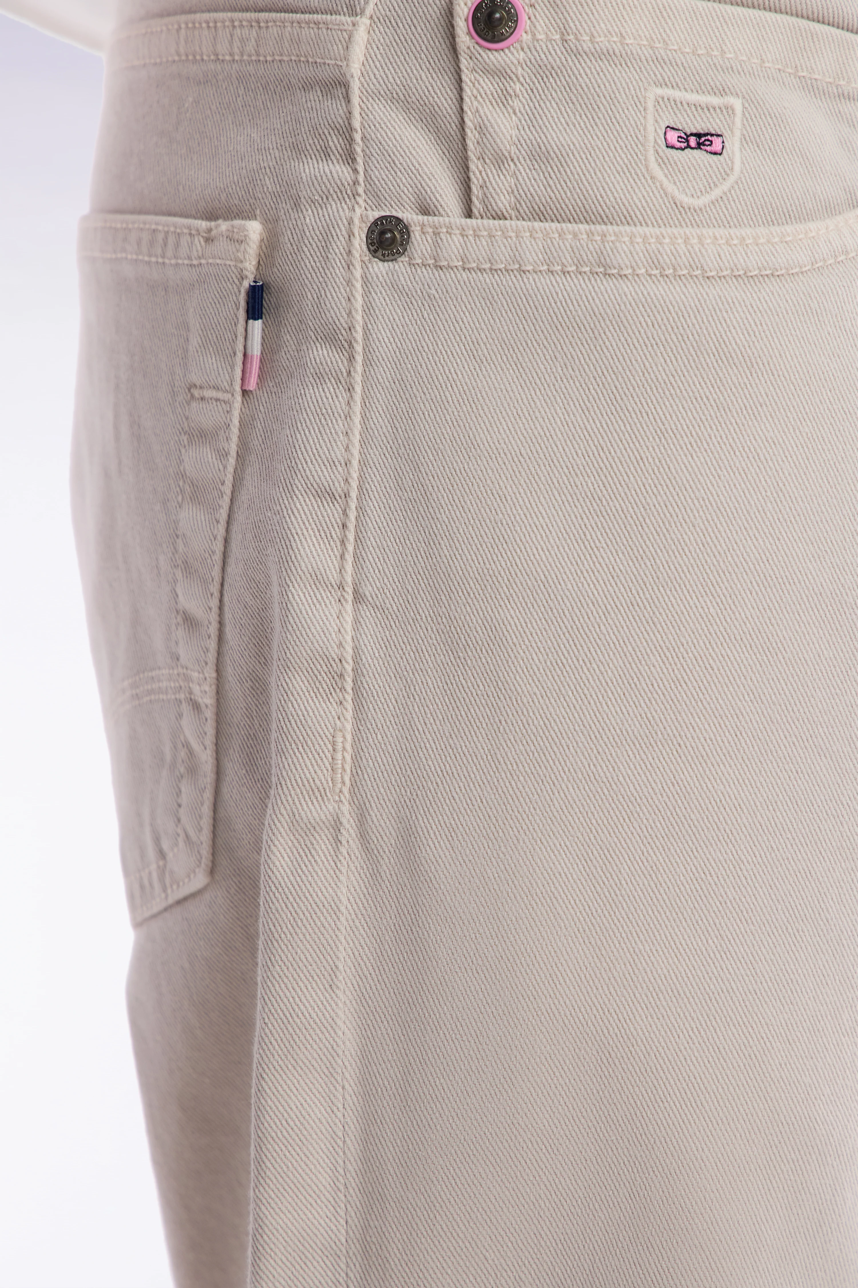 Jean 5 poches en denim stretch beige coupe droite - Image 5