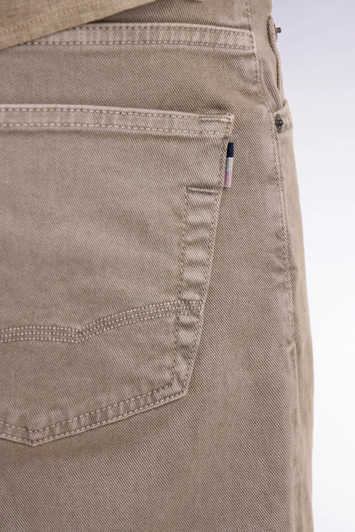 Jean en denim stretch beige coupe regular - Image 4