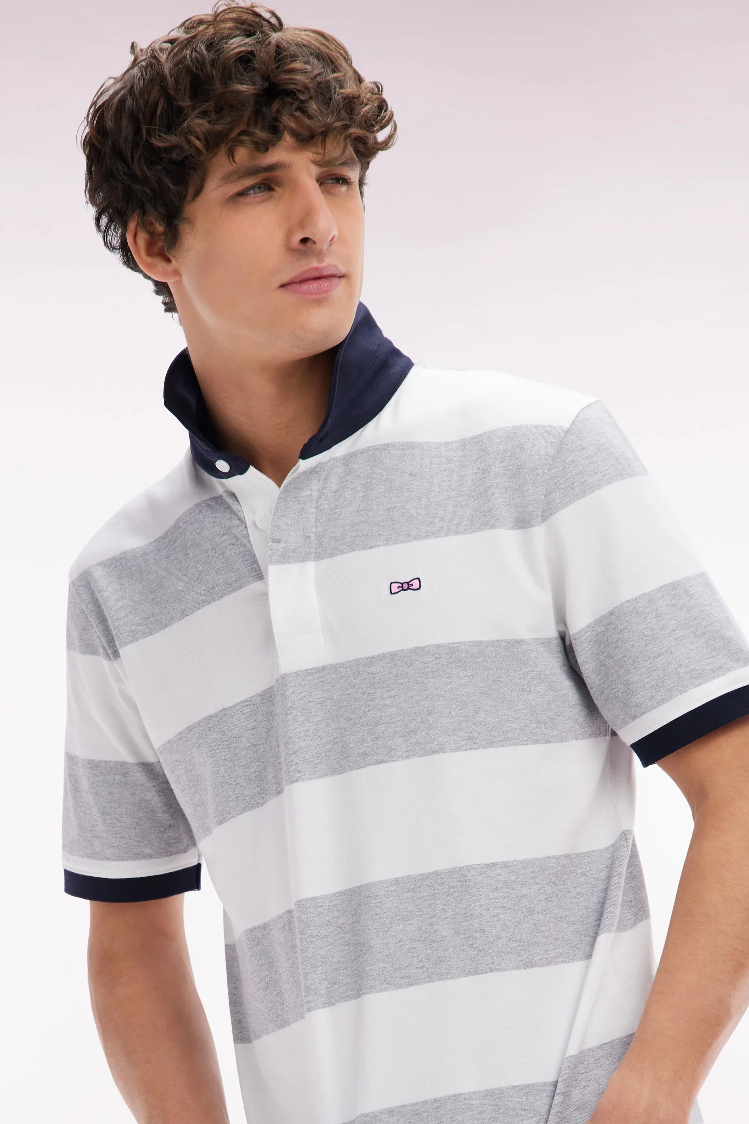 Maillot à manches courtes en coton Pima cerclé gris et blanc coupe droite - Image 3