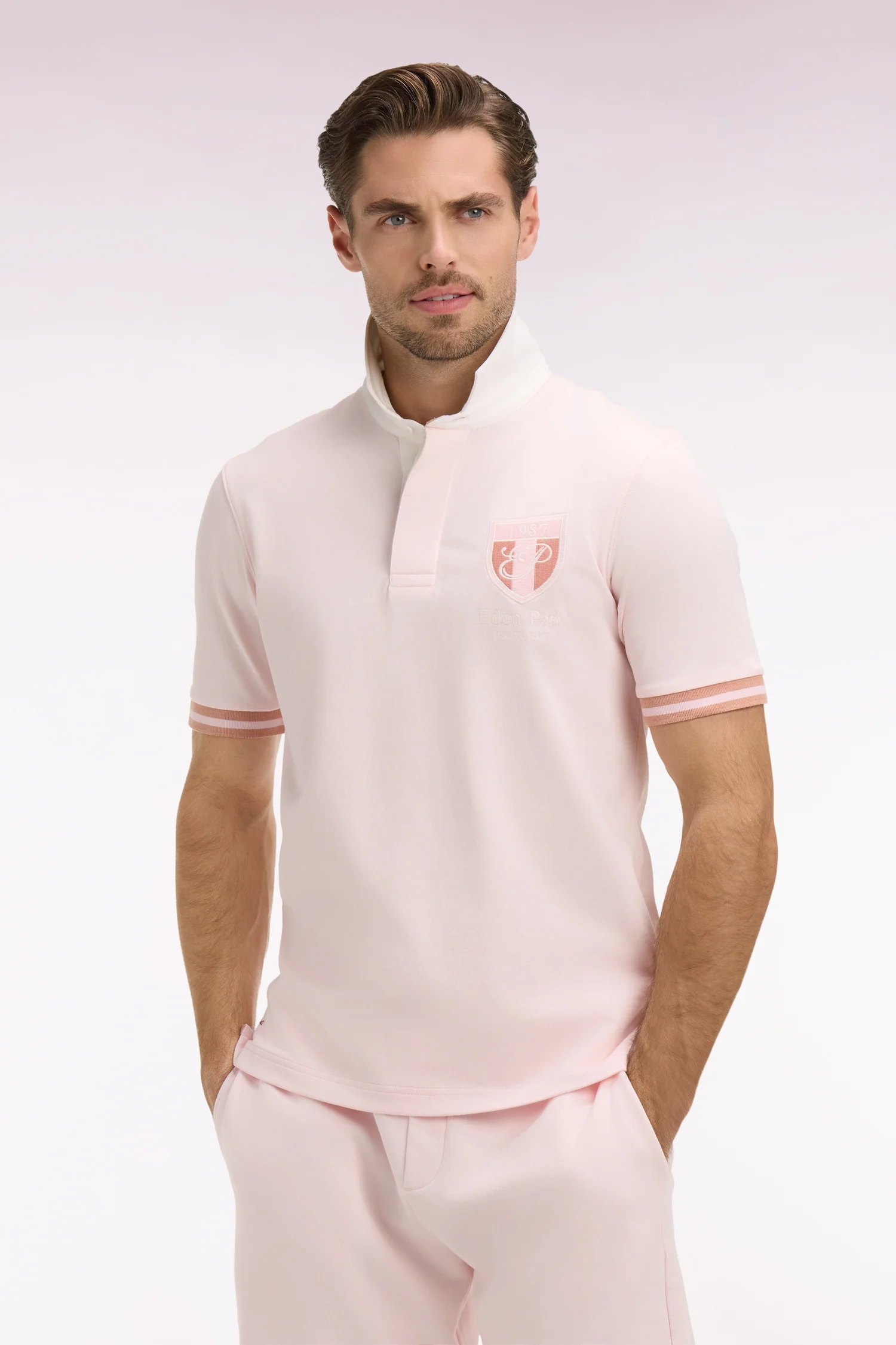 Maillot à manches courtes en jersey de coton rose écusson brodé coupe regular - Image 3