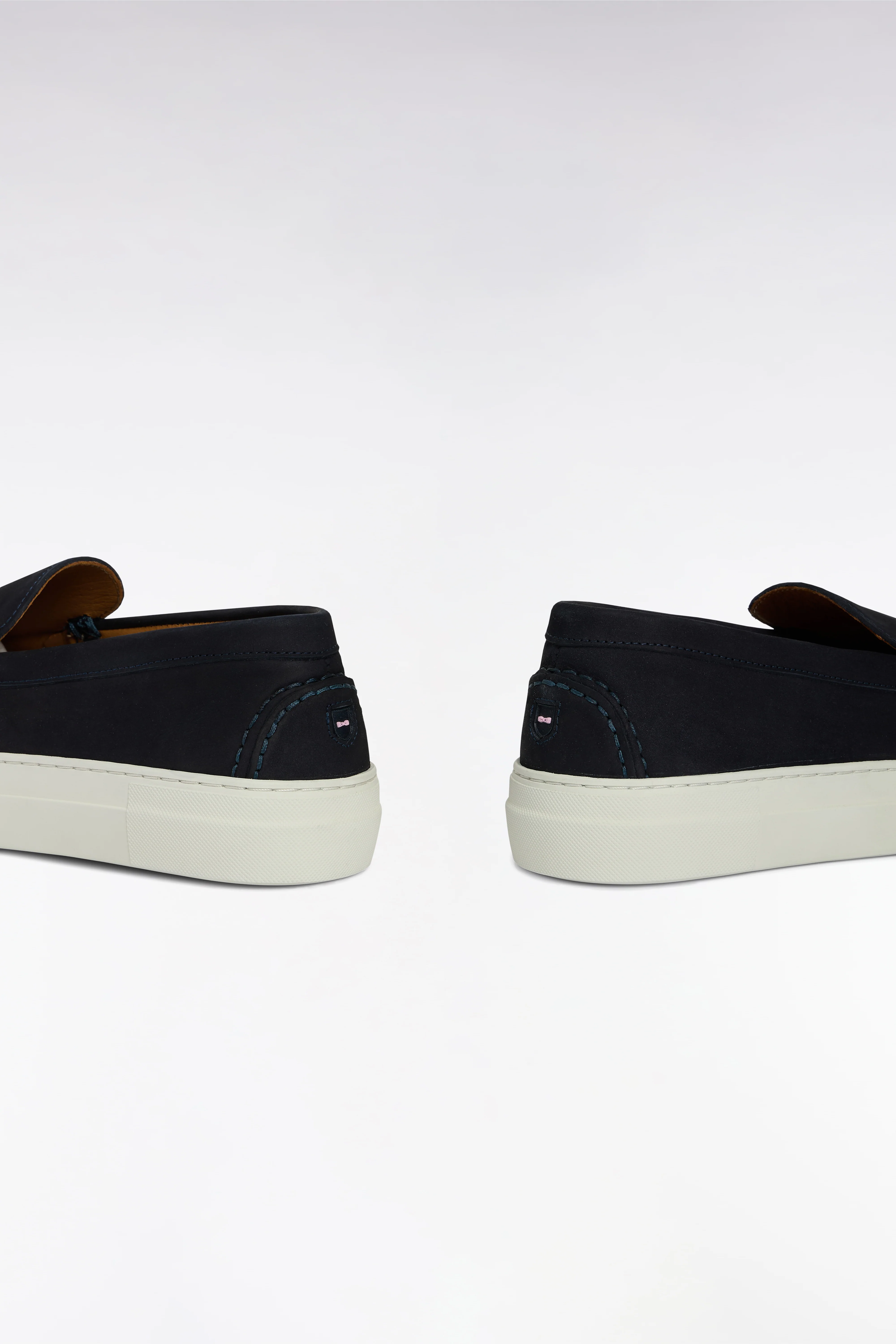 Mocassins à semelles sneakers en cuir suédé marine - Image 6