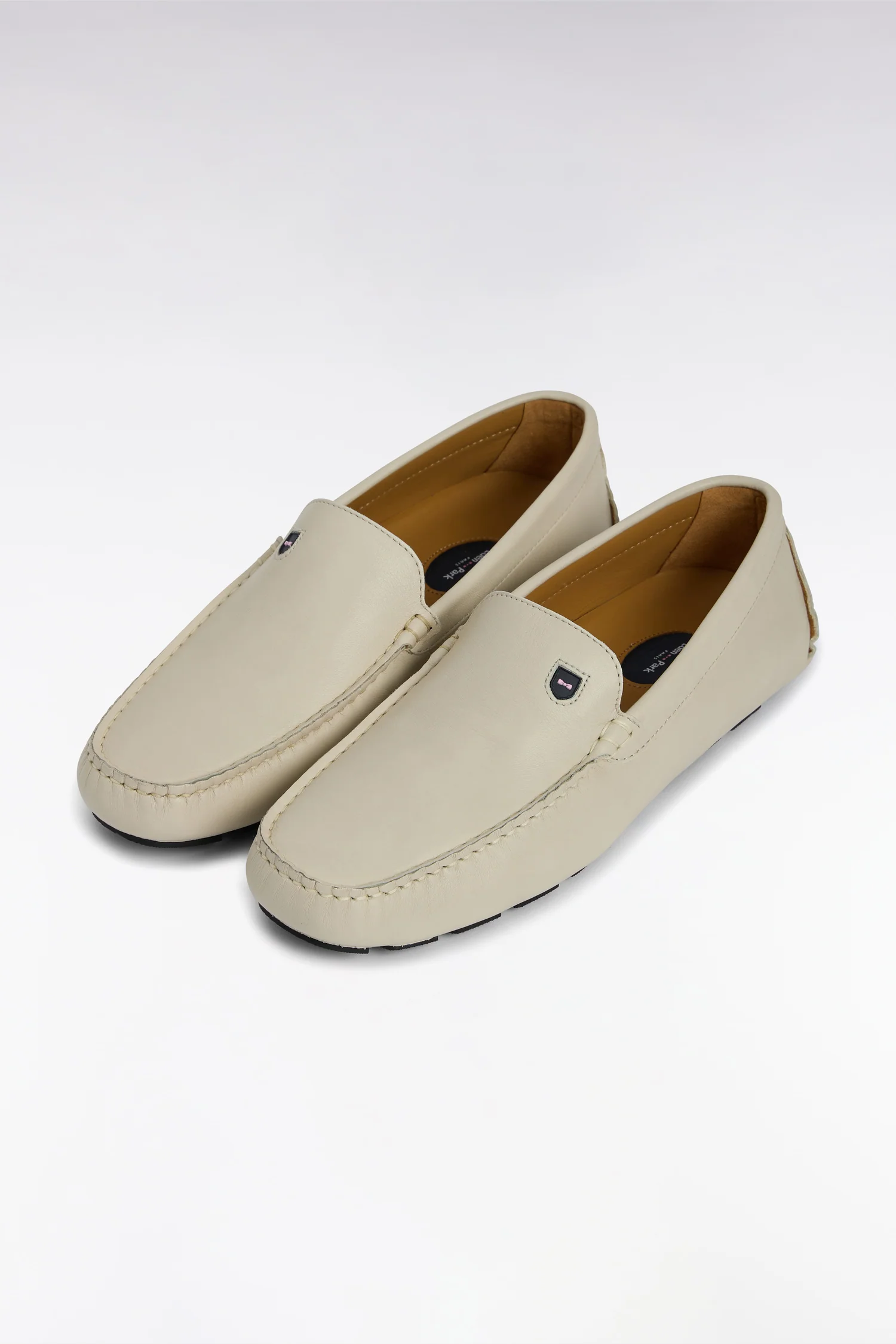 Mocassins en croûte de cuir beiges - Image 4