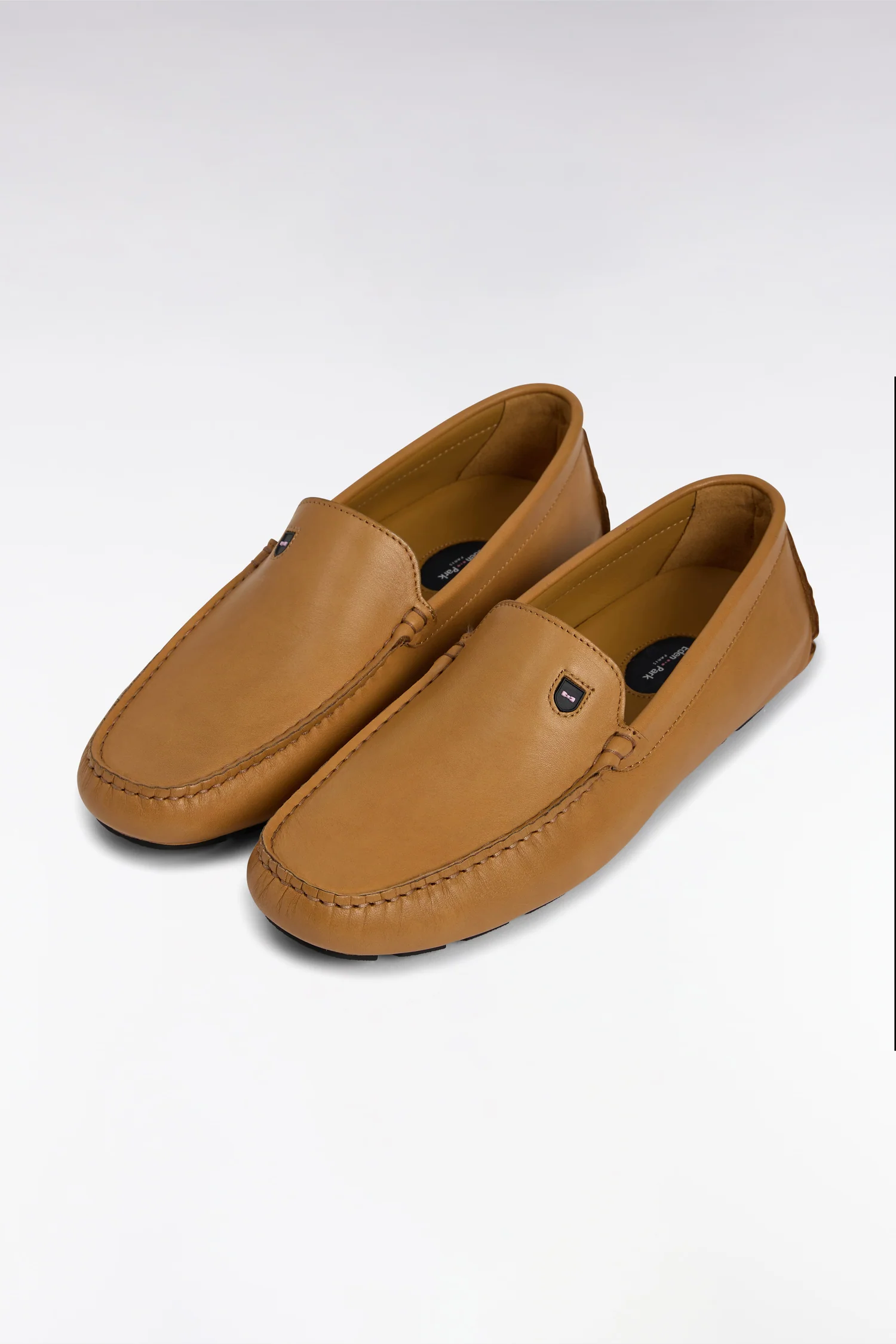 Mocassins en croûte de cuir camel - Image 4