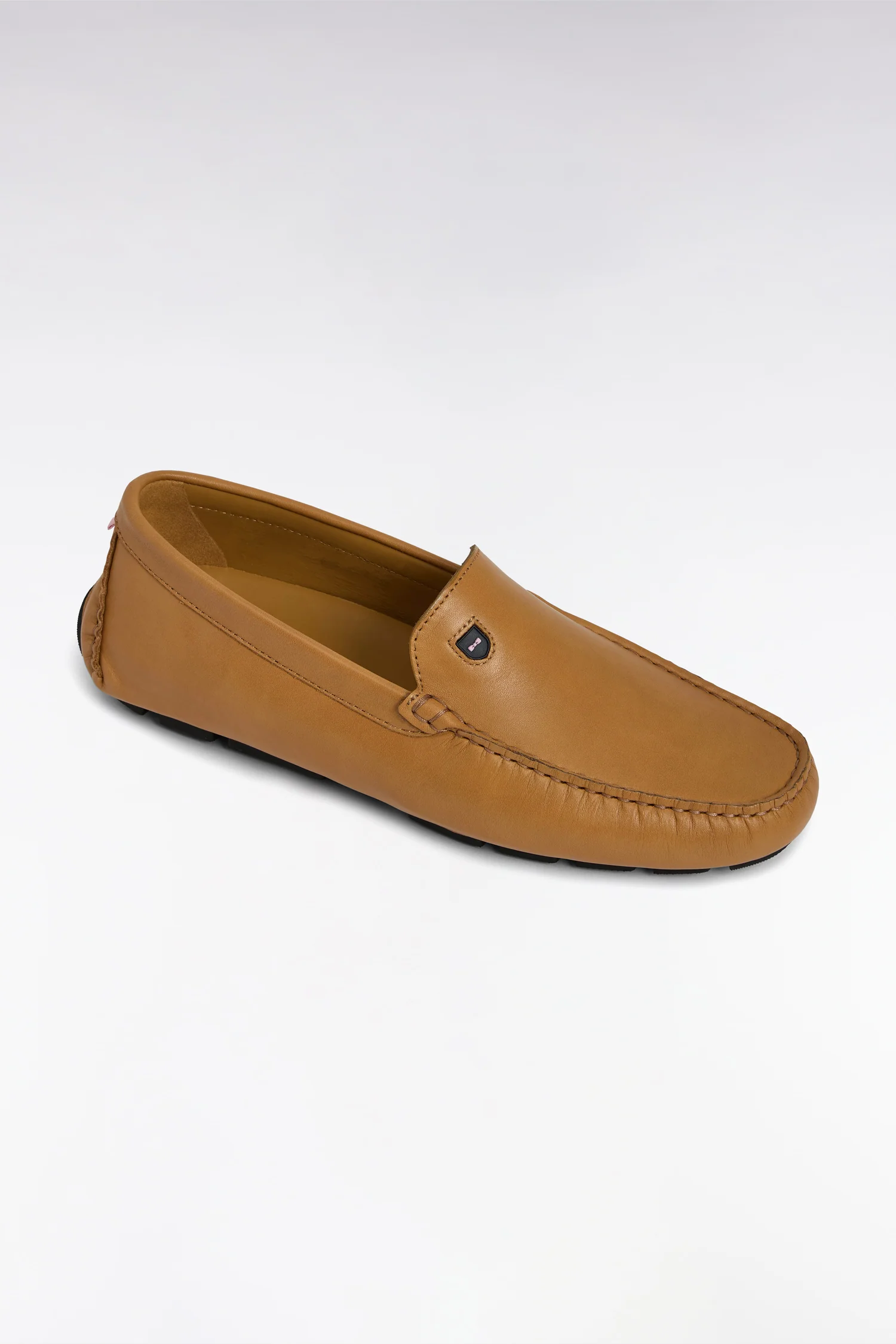 Mocassins en croûte de cuir camel - Image 5