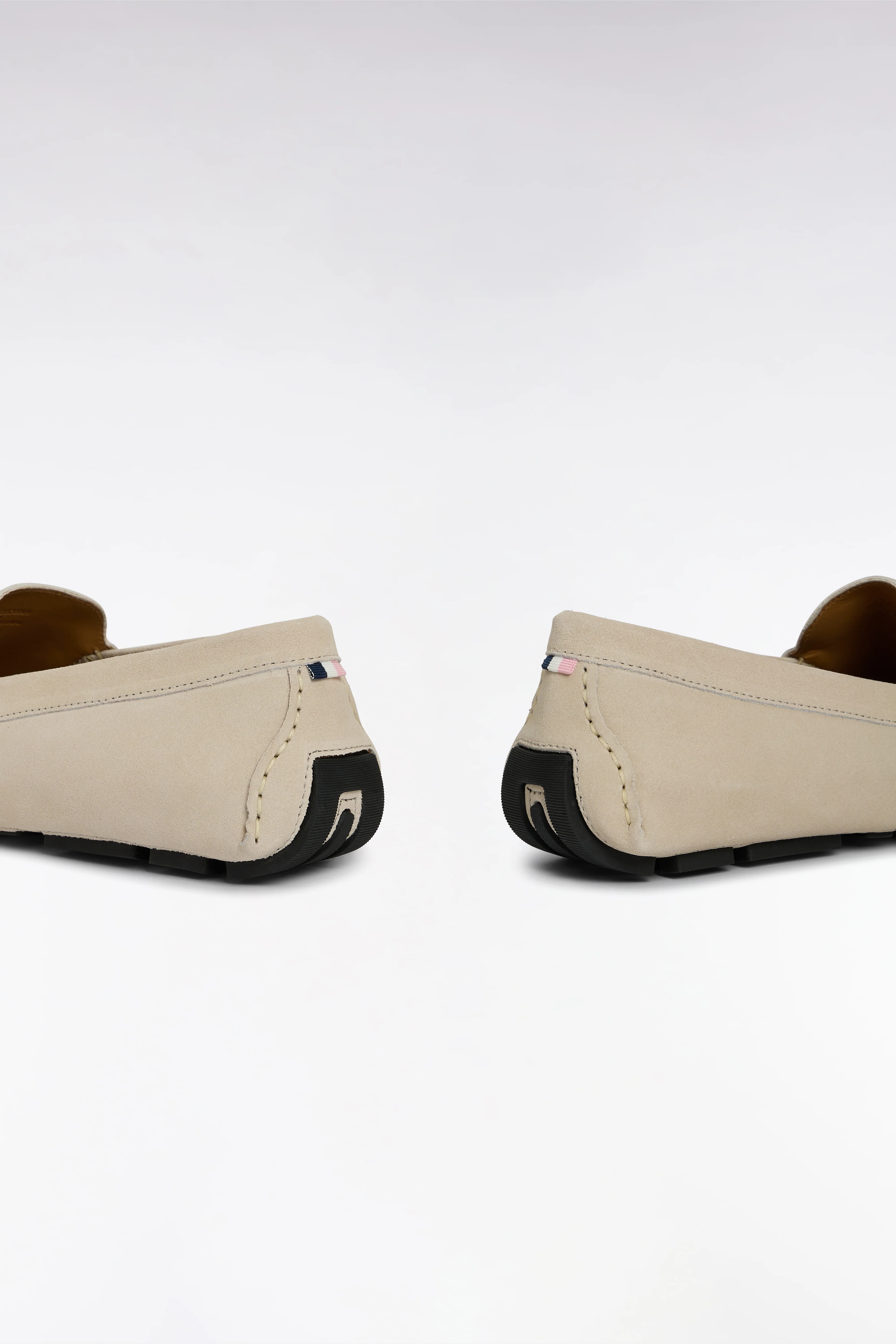 Mocassins en cuir suédé écrus - Image 6