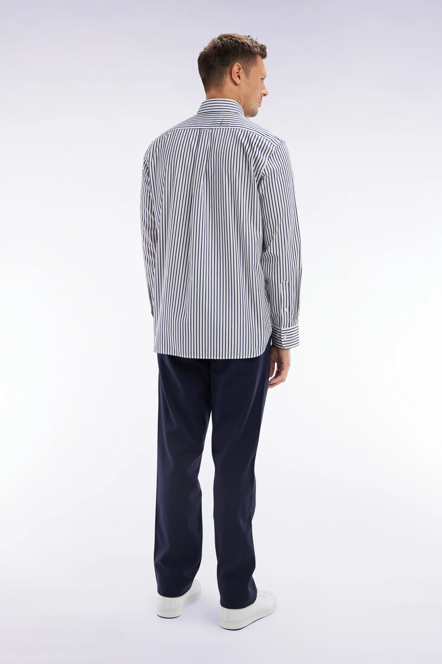 Pantalon chino sans pli en coton et lin stretch marine coupe droite - Image 4