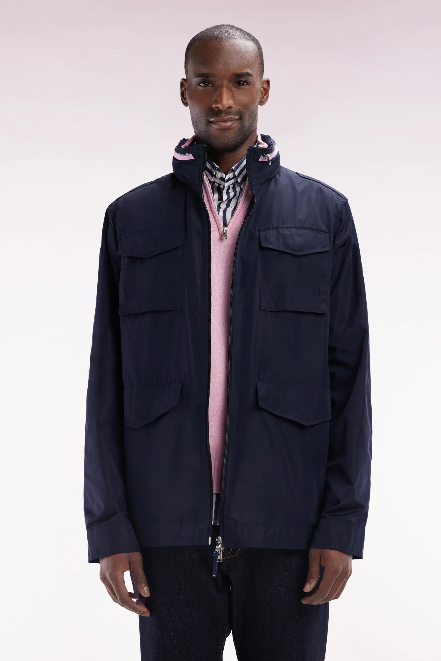Parka courte 4 poches à col montant et capuche en polyamide bleu marine