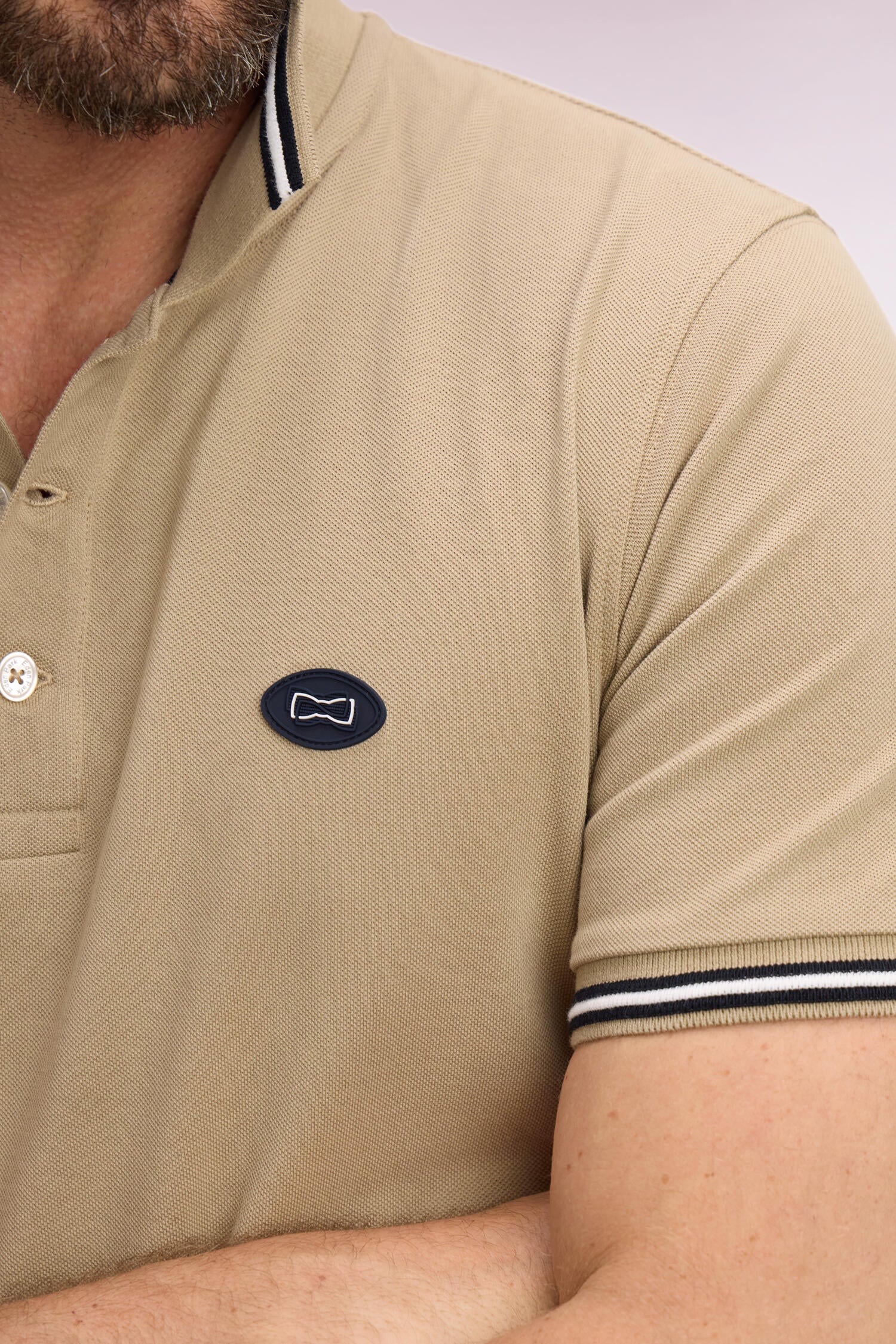 Polo à manches courtes en coton beige - Image 4