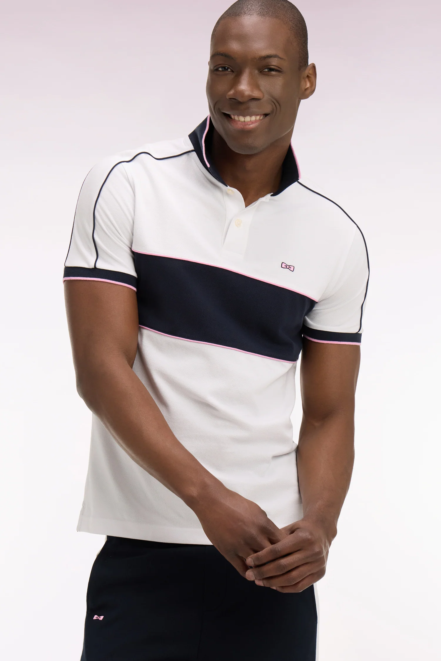 Polo à manches courtes en coton blanc découpes marine coupe regular