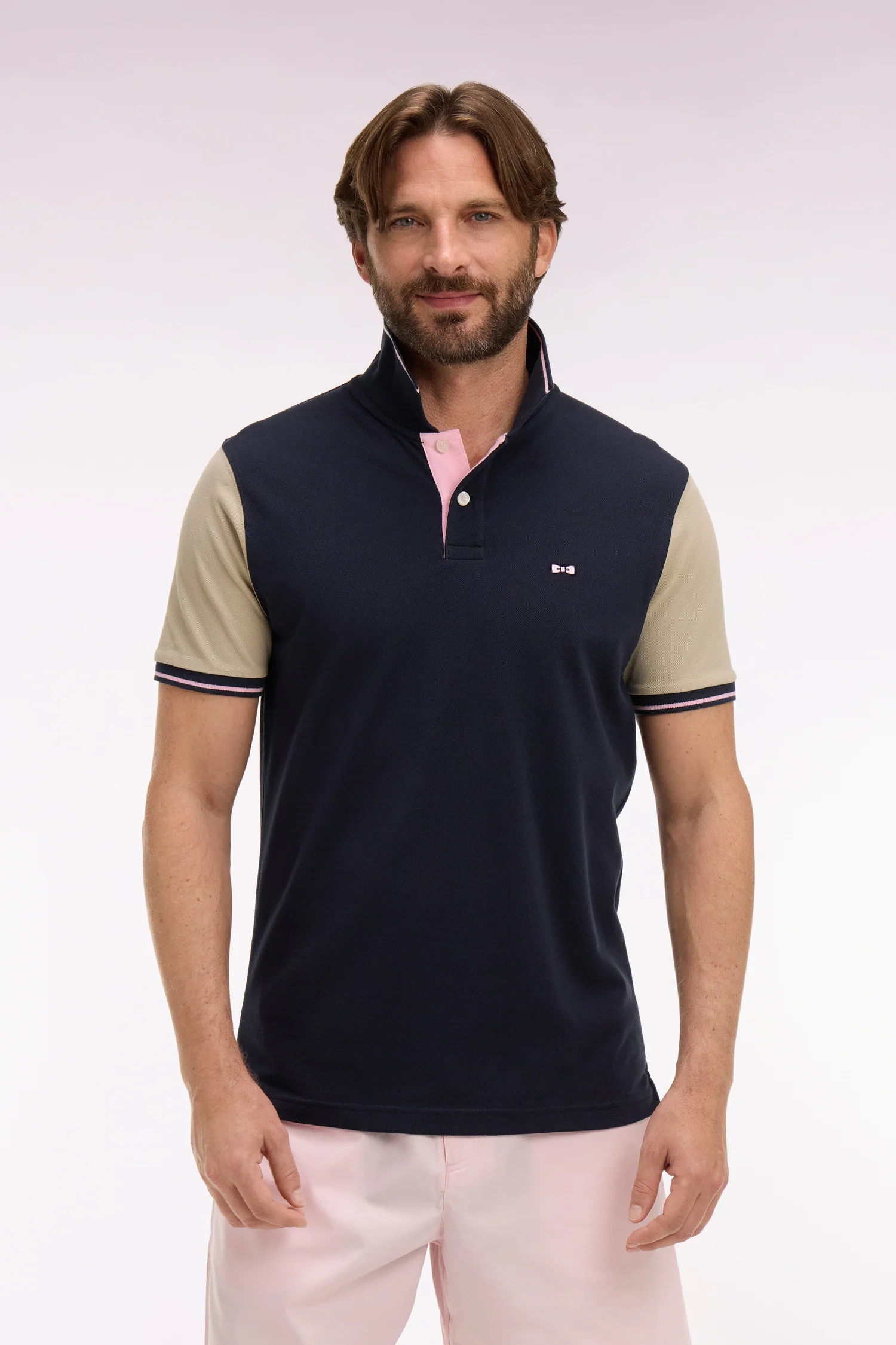 Polo Ă manches courtes en coton marine et beige - Image 3