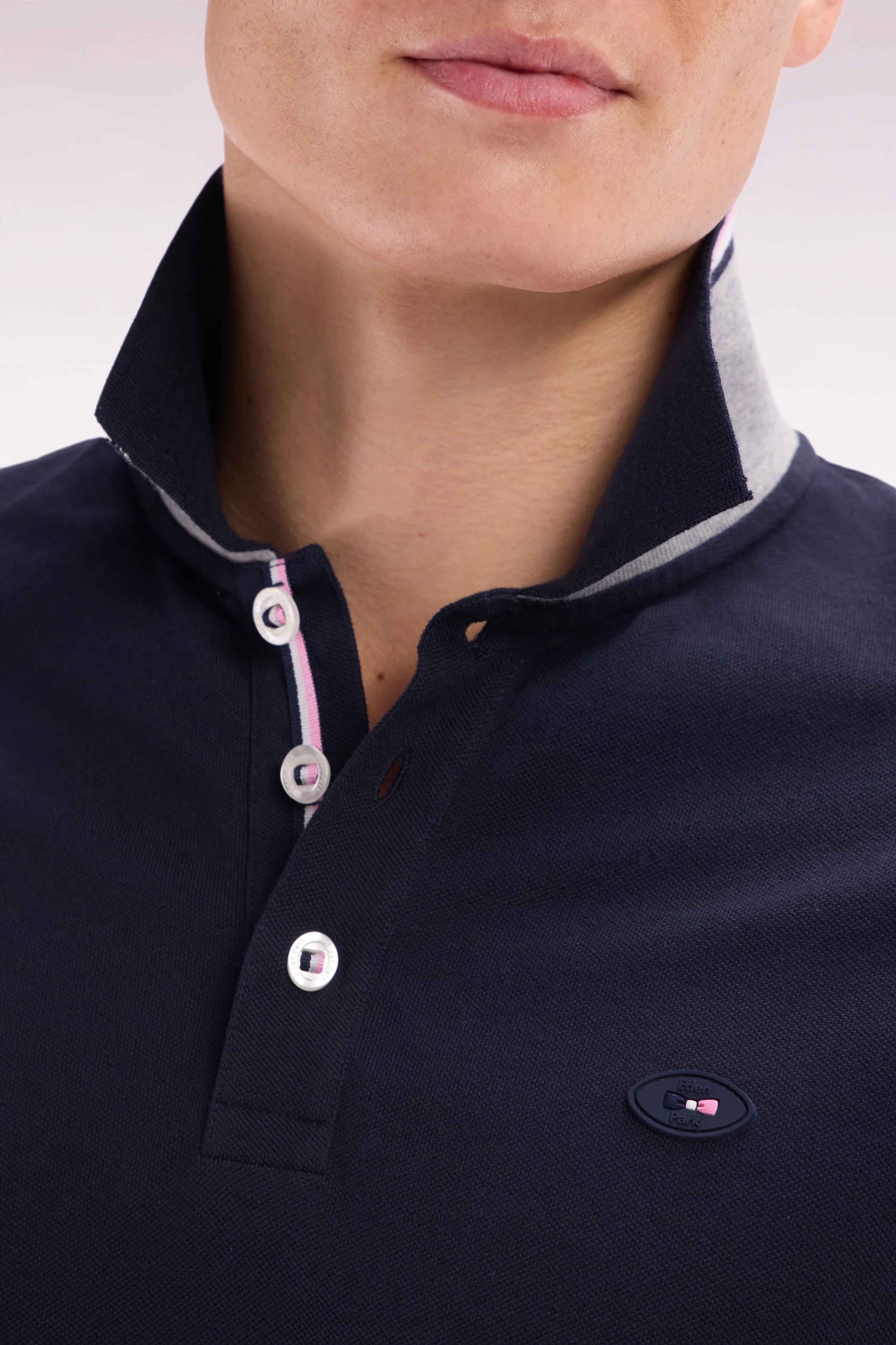 Polo à manches courtes en piqué coton marine broderie 10 manche coupe droite - Image 5