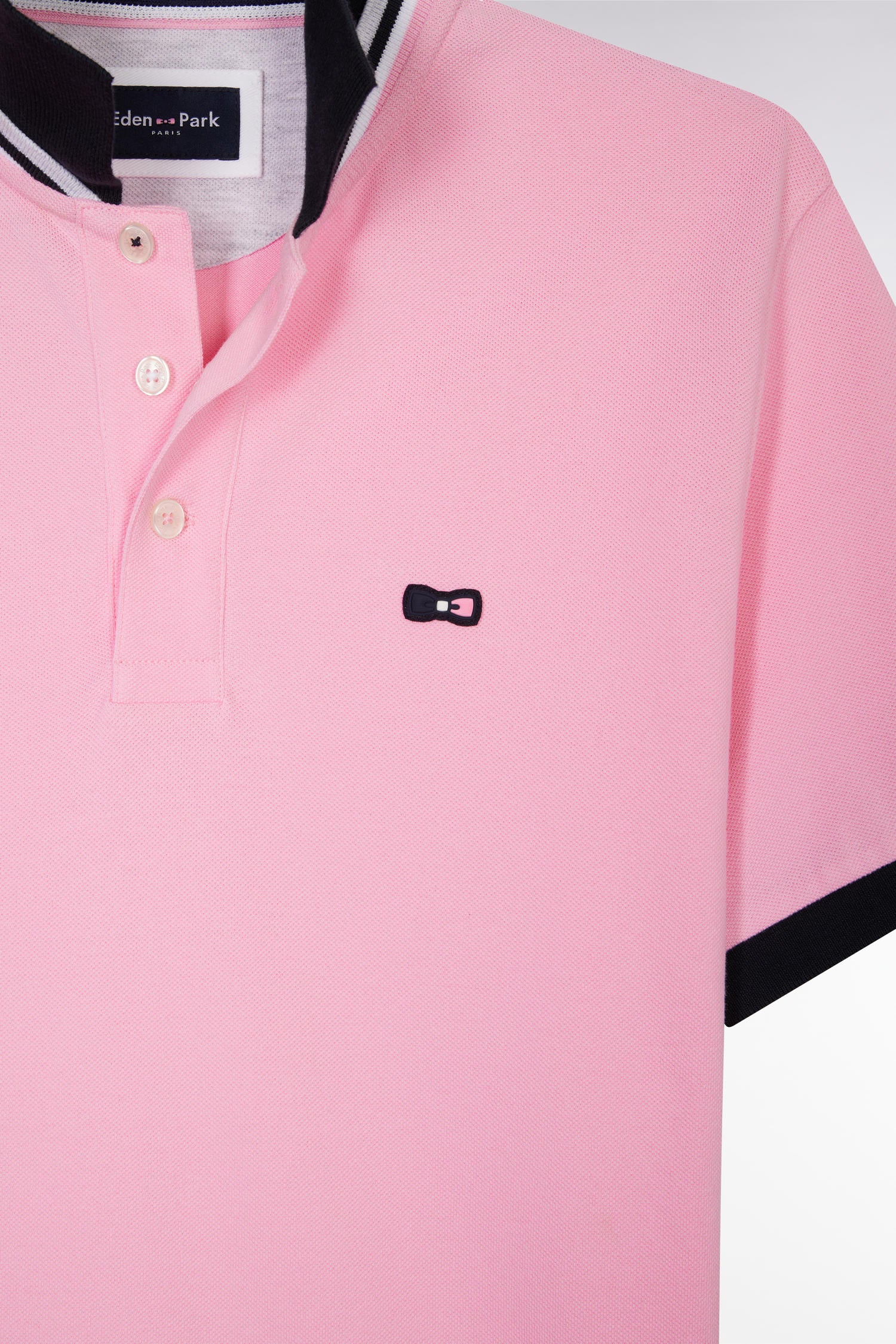 Polo à manches courtes en piqué coton rose broderie tricolore coupe droite - Image 6