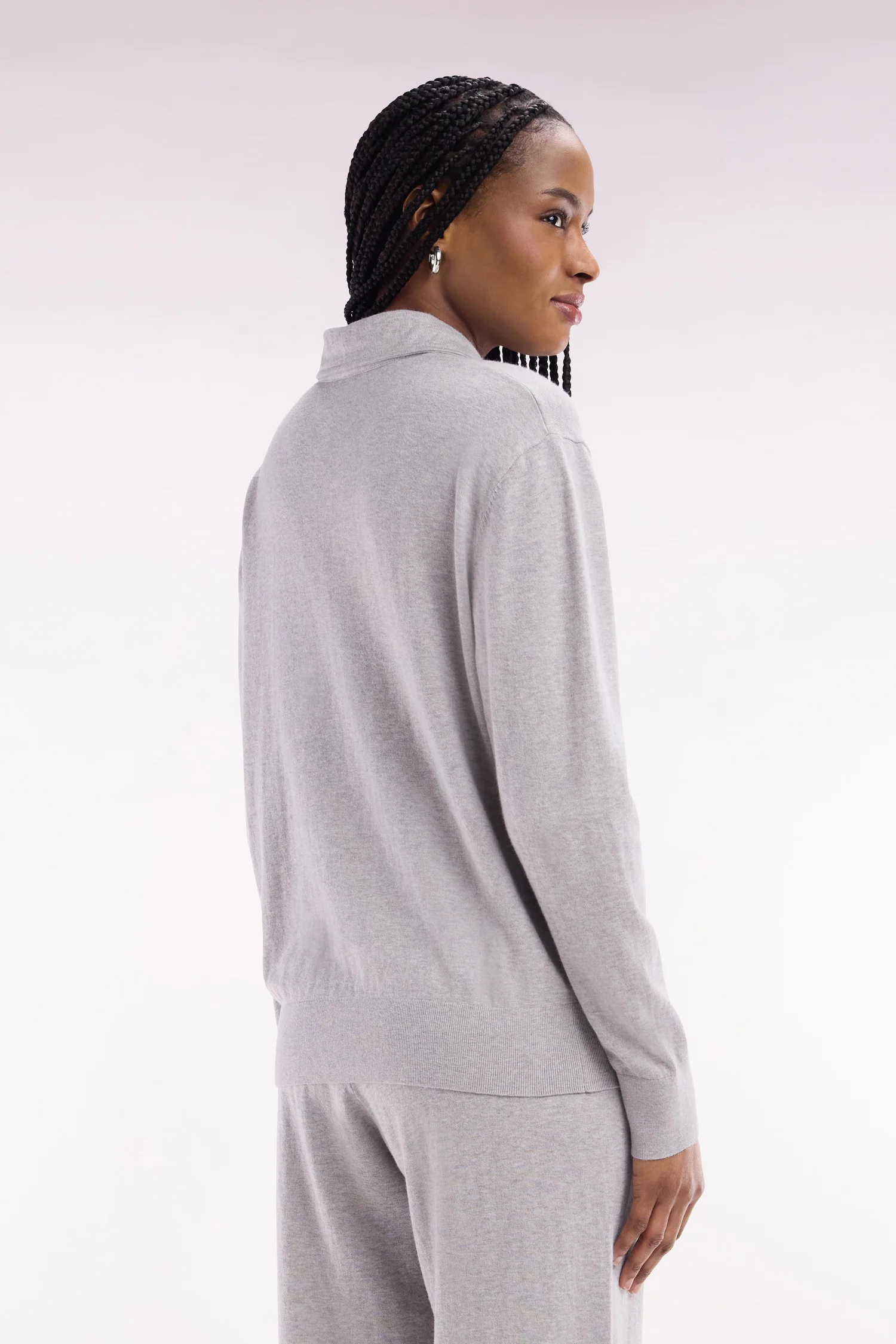 Pull à col maillot en coton biologique et cachemire gris coupe décontractée - Image 4