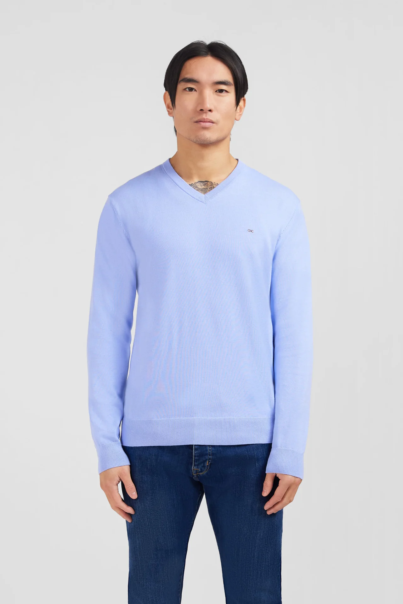 Pull bleu à col V en coton - Image 3