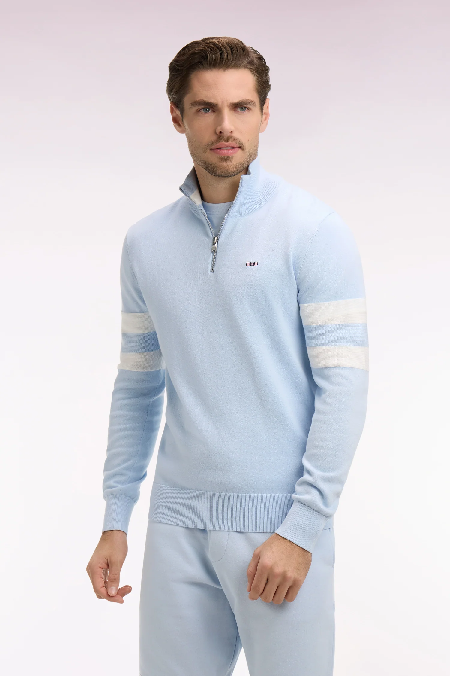 Pull col maillot en coton bleu ciel à double rayures manches - Image 3