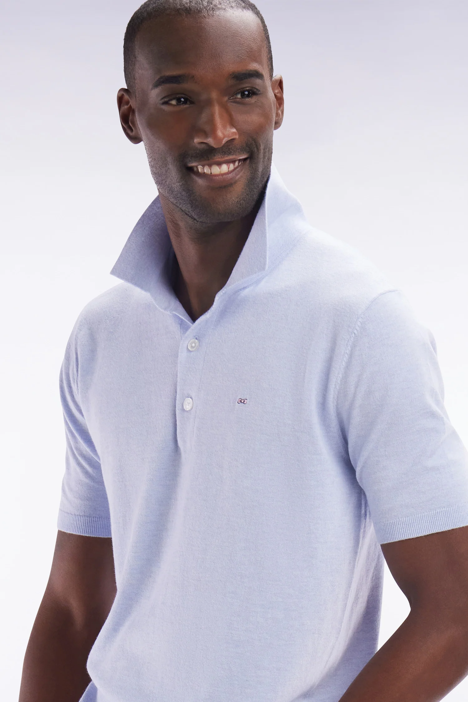 Pull col polo en coton et soie mélangés gris clair coupe droite - Image 3