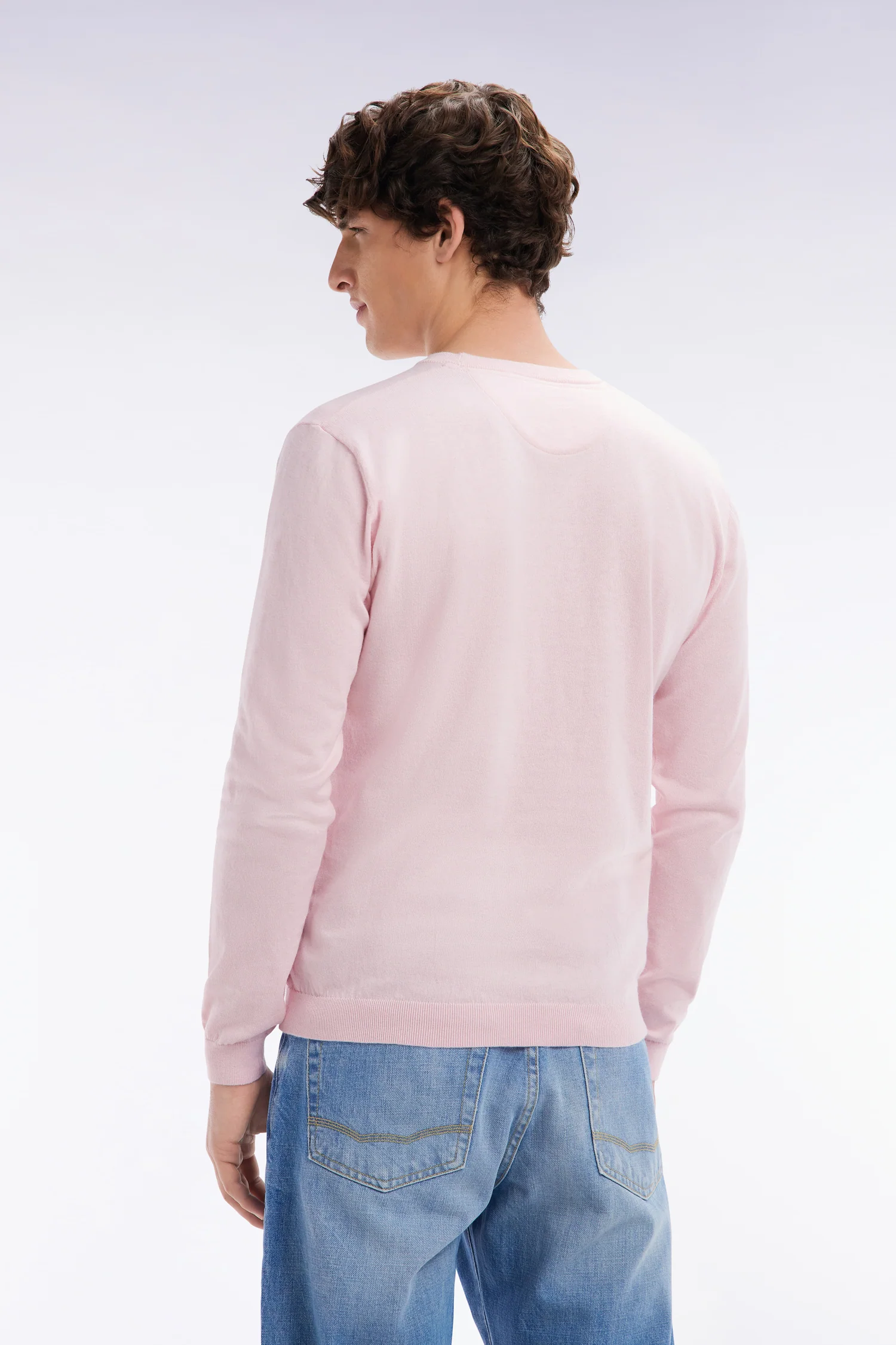 Pull col rond en coton et soie mélangés rose coupe droite - Image 4
