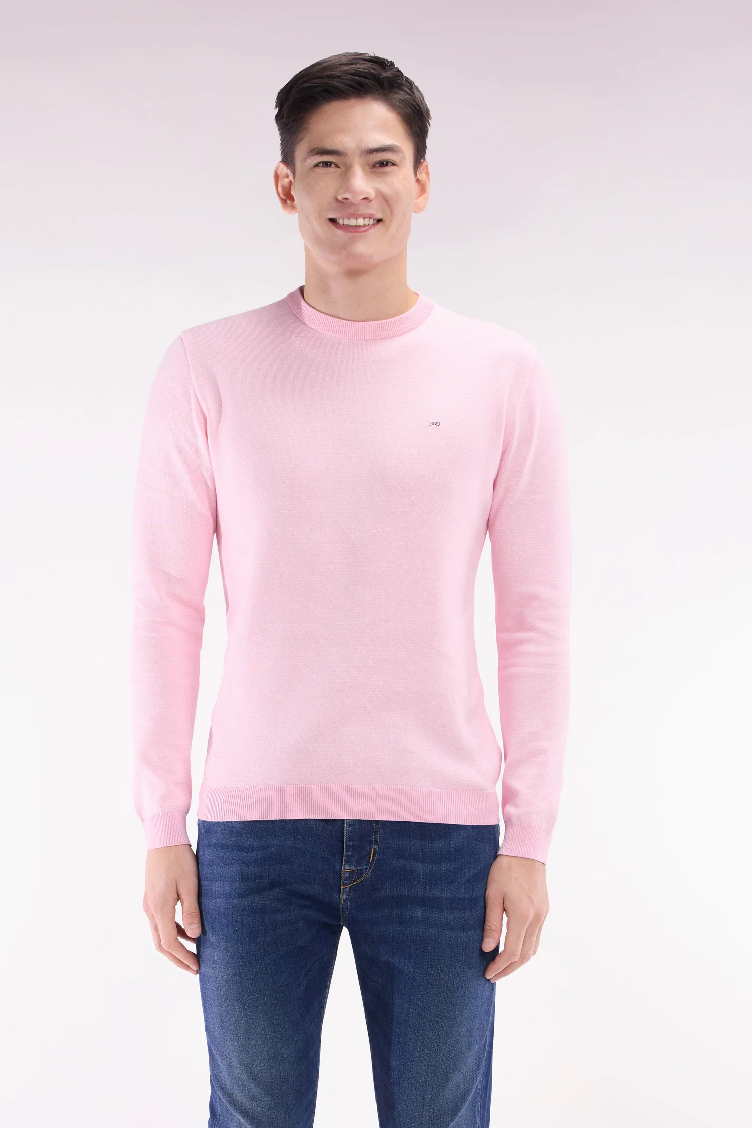 Pull en coton Ă col rond en coton rose coupe droite