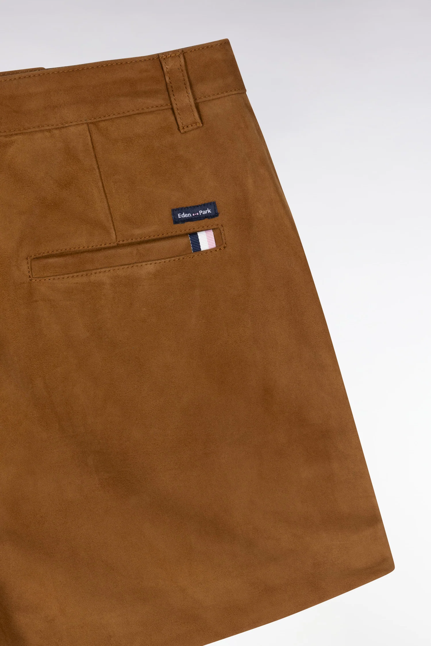 Short en cuir suédé marron coupe droite - Image 6