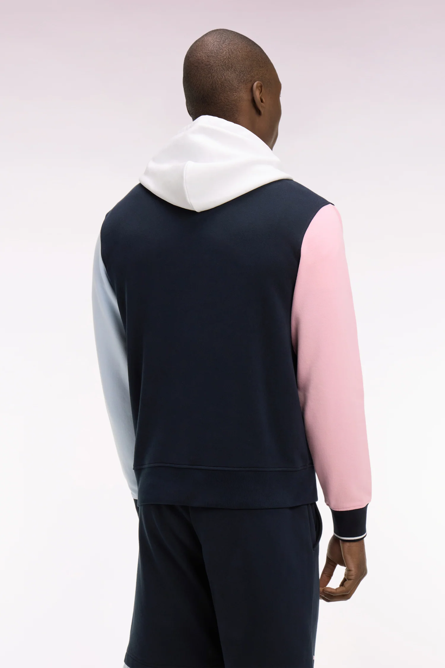 Sweatshirt à capuche en molleton coton découpes tricolores - Image 5