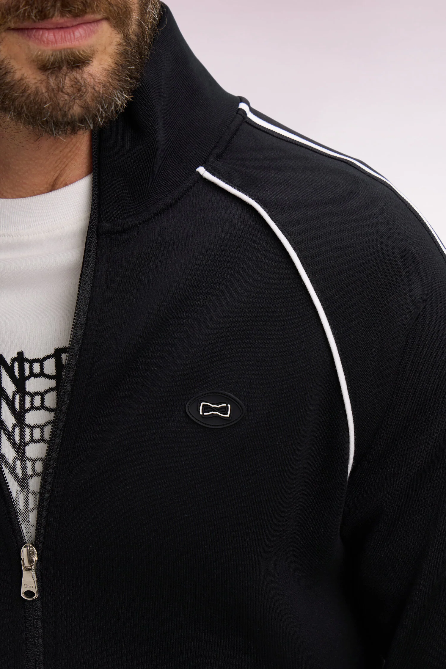 Sweatshirt zippé en interlock noir découpes ruban coupe regular - Image 4