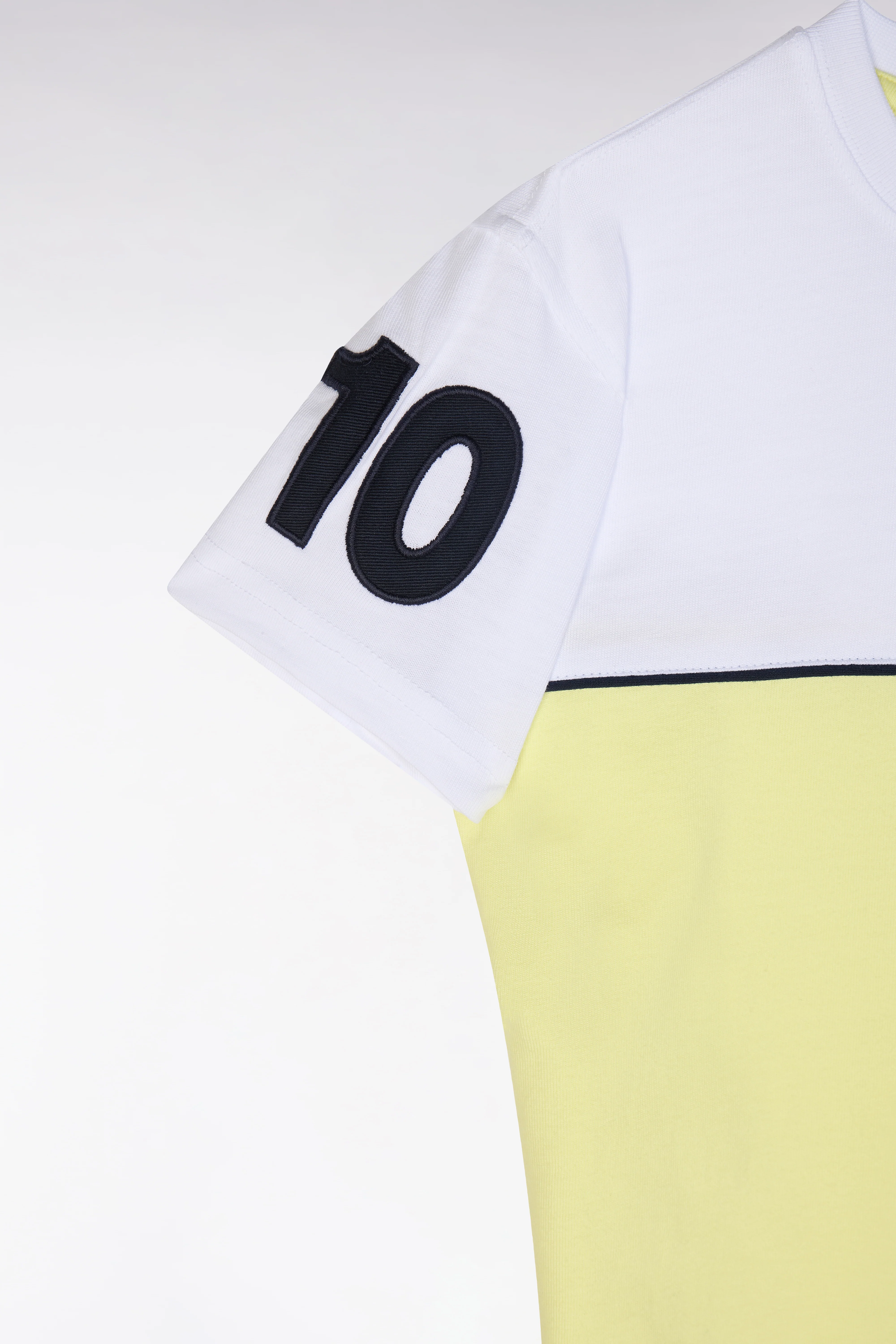 T-shirt bicolore en coton jaune coupe droite - Image 2