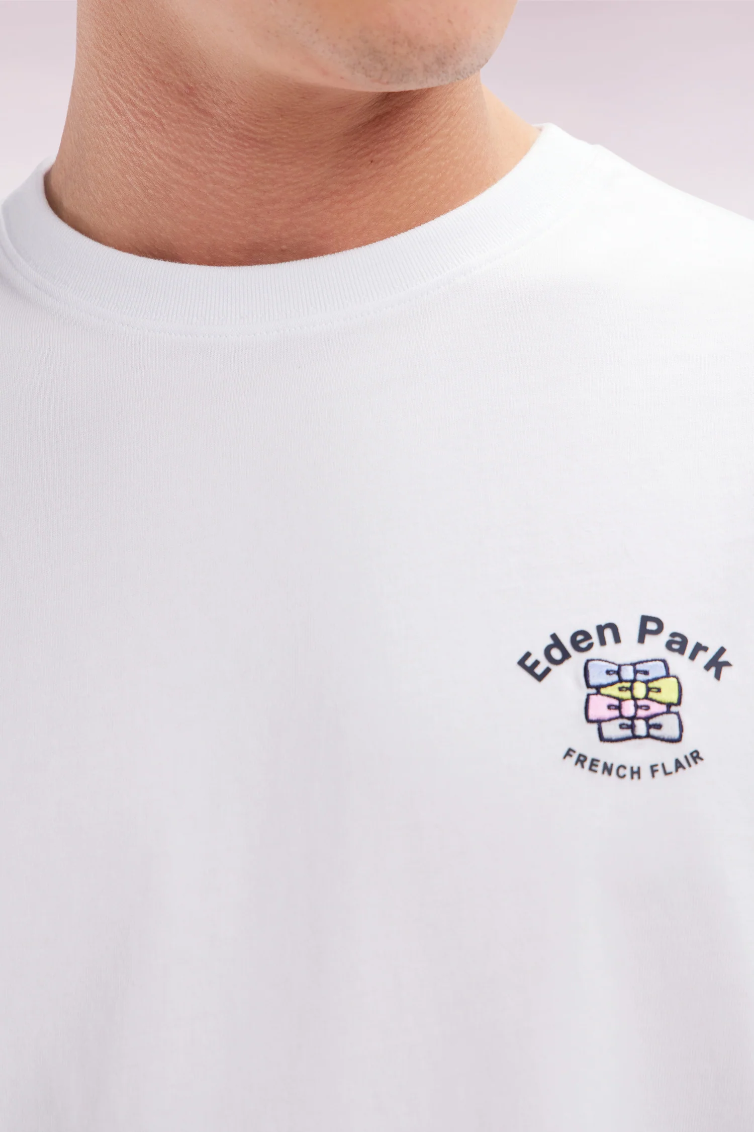 T-shirt en coton blanc broderie multicolore coupe décontractée - Image 5