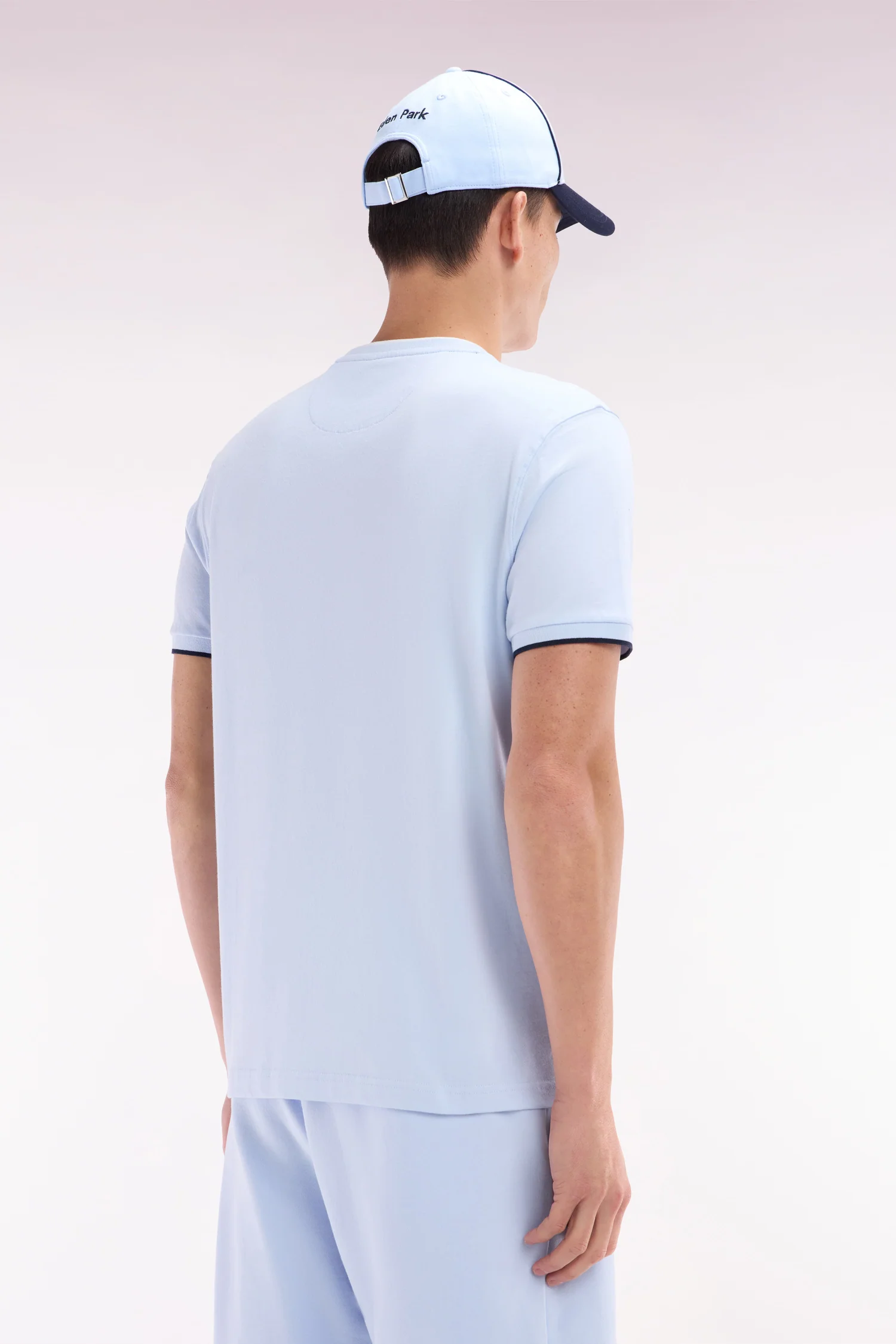 T-shirt en coton ciel broderie nœud papillon coupe décontractée - Image 4