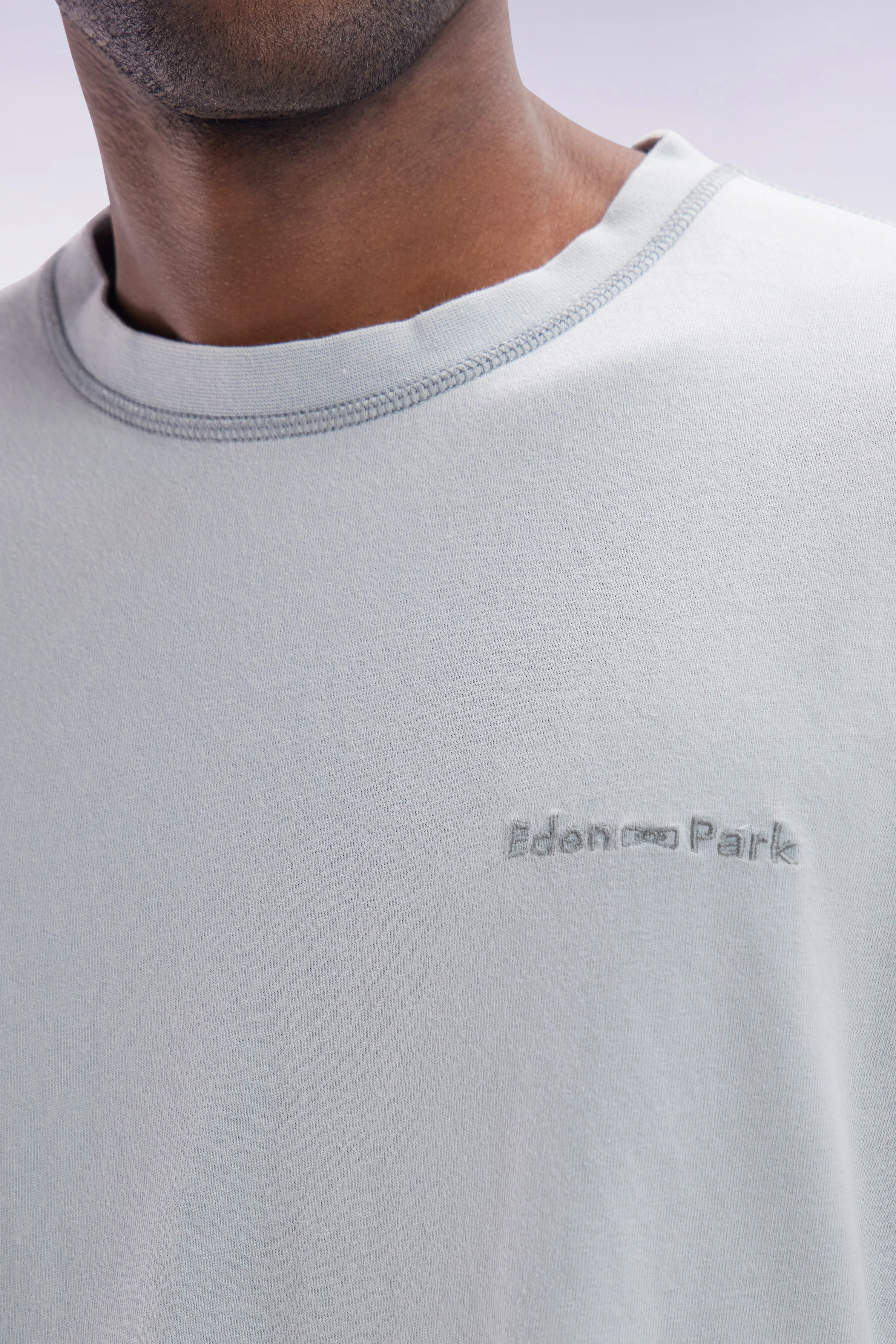 T-shirt en coton gris moyen surteint coupe décontractée - Image 5
