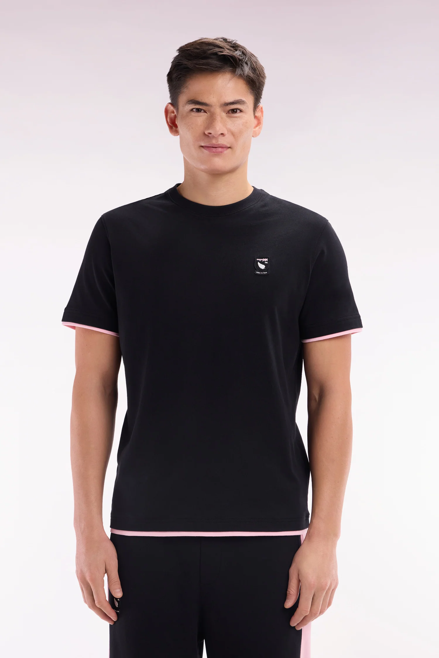 T-shirt en coton noir écusson New Zealand coupe décontractée