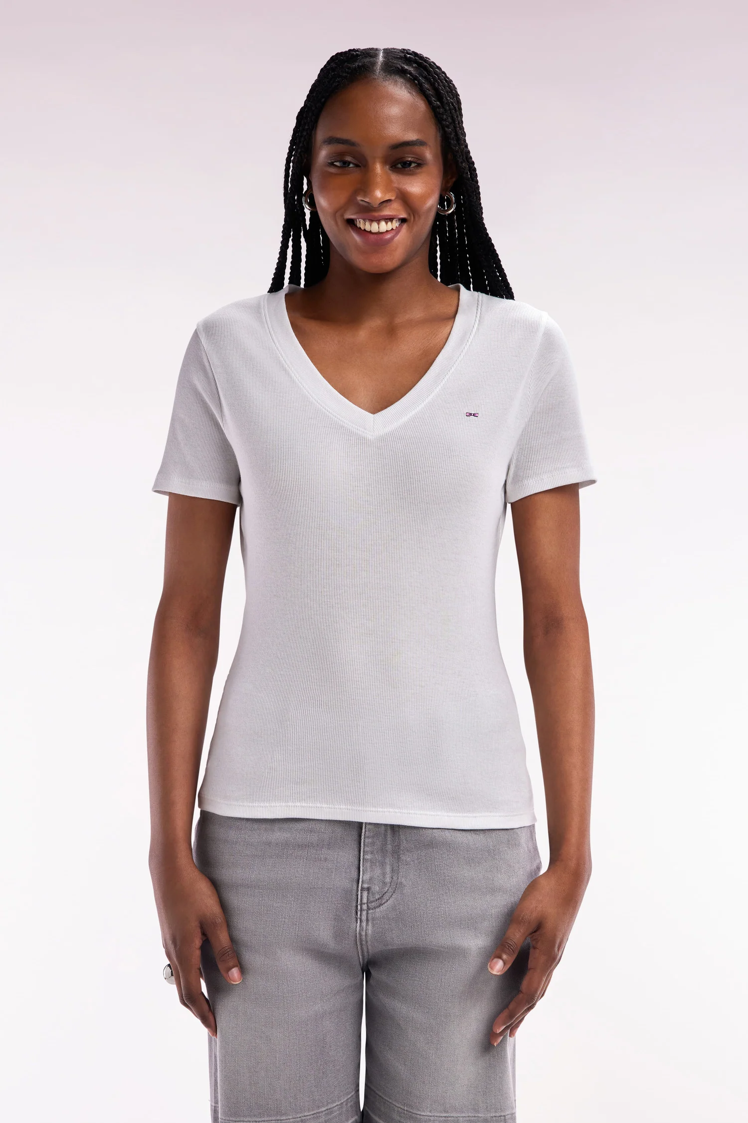 T-shirt en coton Pima côtelé blanc coupe ajustée - Image 3