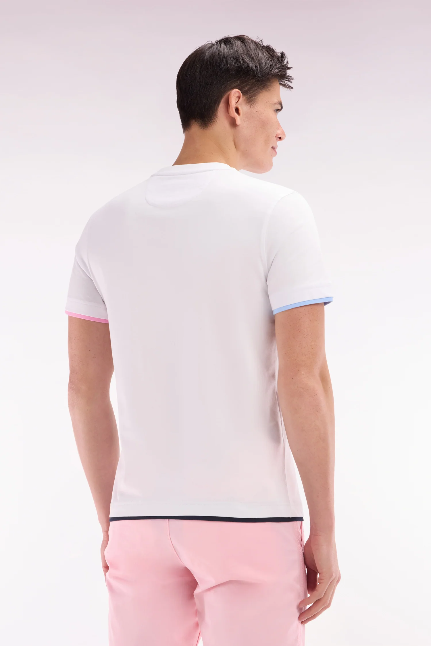 T-shirt uni en coton blanc bordures de manches colorées coupe droite - Image 4